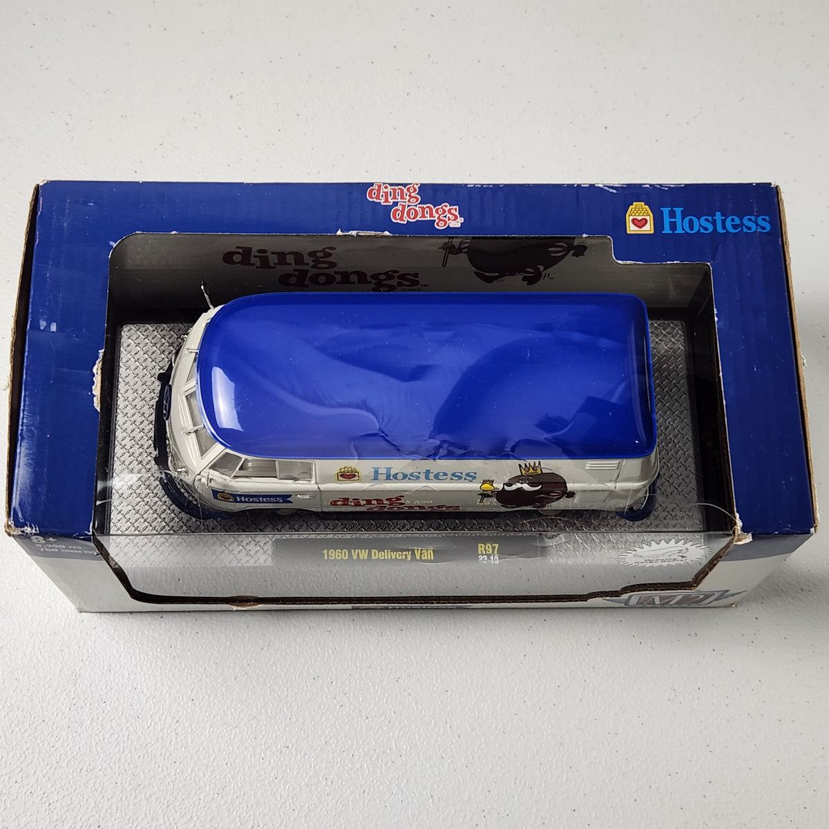 1960 VW Delivery Van 1:24 Scale European M2 Machines 2022