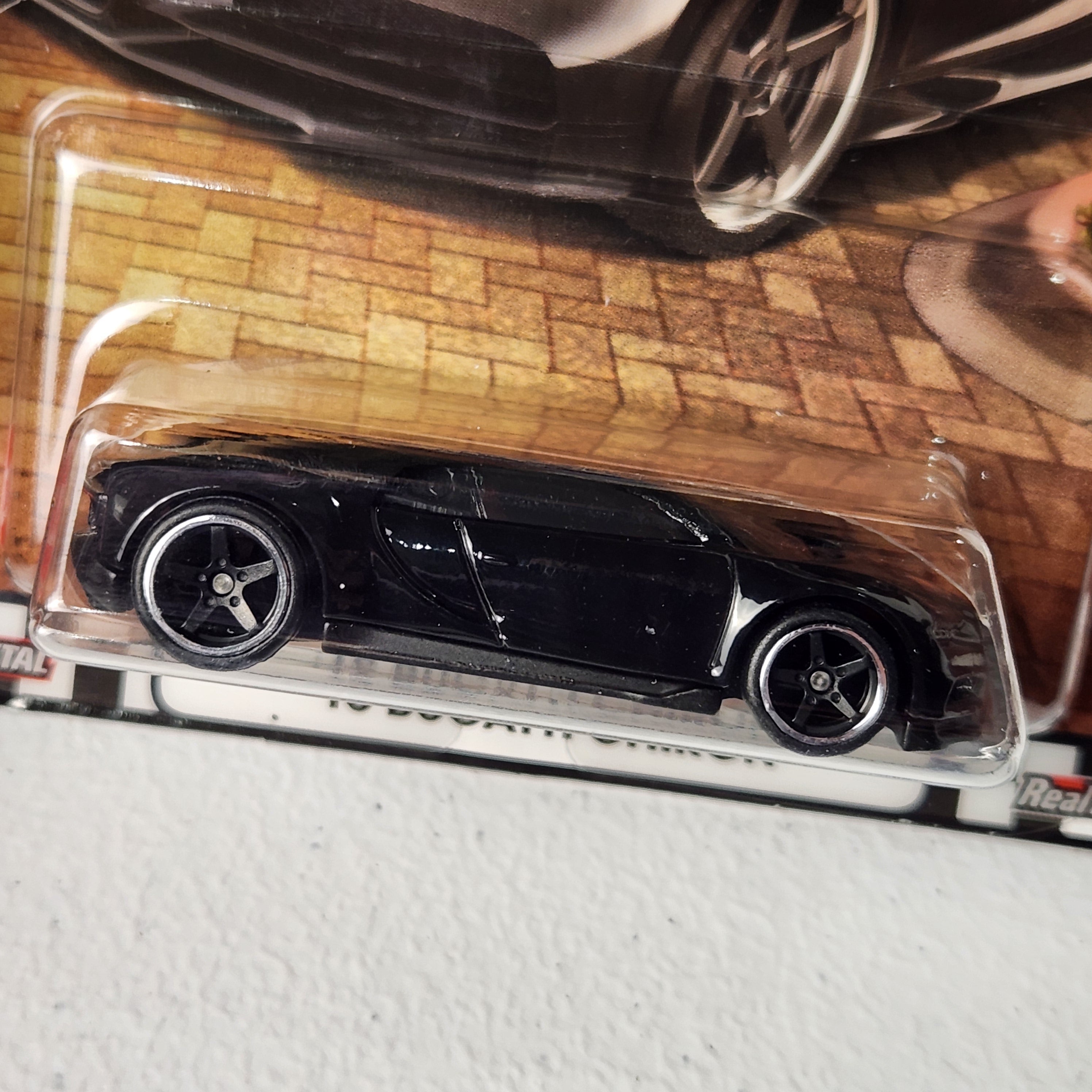 16 Bugatti Chiron #122 Boulevard Premium Hot Wheels