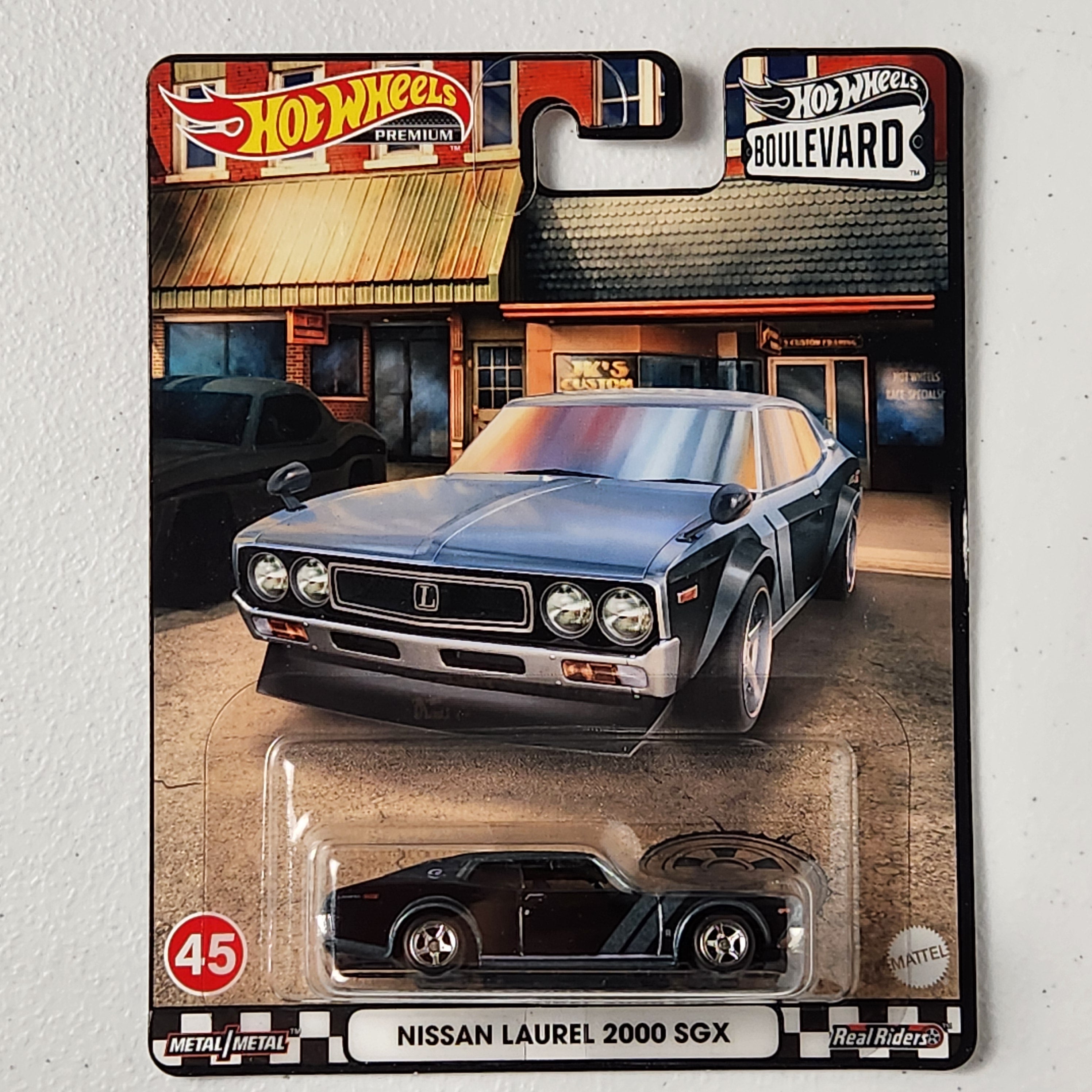 Nissan Laurel 2000 SGX #45 Boulevard Premium Hot Wheels
