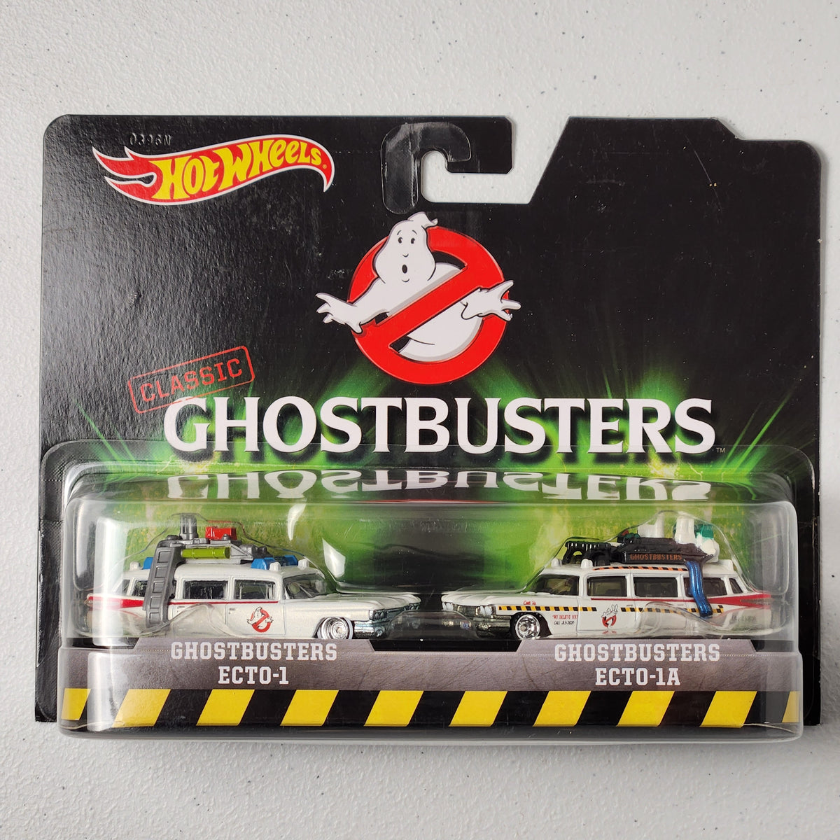 Ghostbusters Ecto-1 & Ecto-1A 2 Pack #1 Ghostbusters Movie Premium Hot Wheels 2015