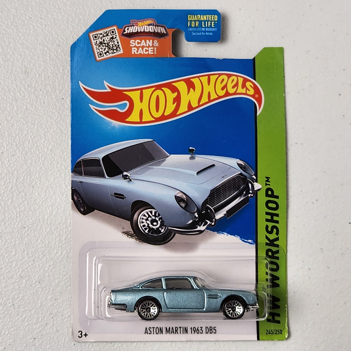 Aston Martin 1963 DB5 European Mainline Hot Wheels
