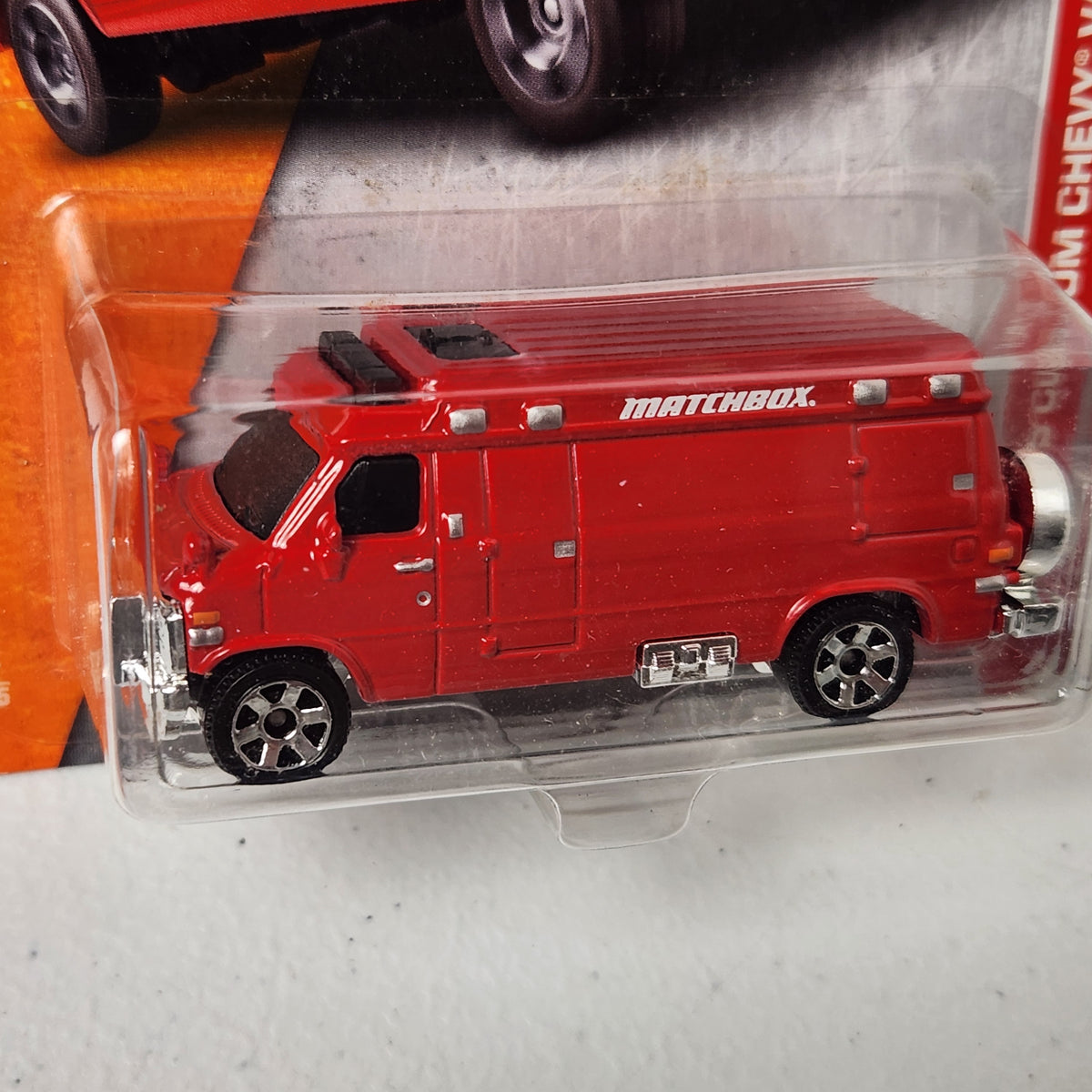 95 Custom Chevy Van Emergency Ambulance American Mainline Matchbox