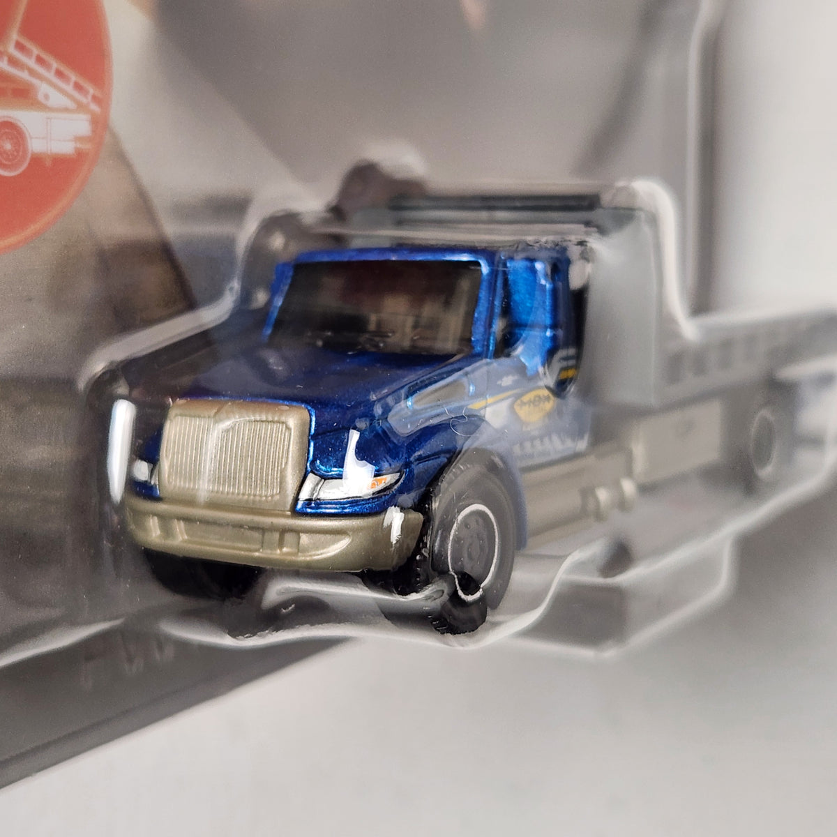 International Durastar 4400 13/16 Working Rigs American Matchbox 2026