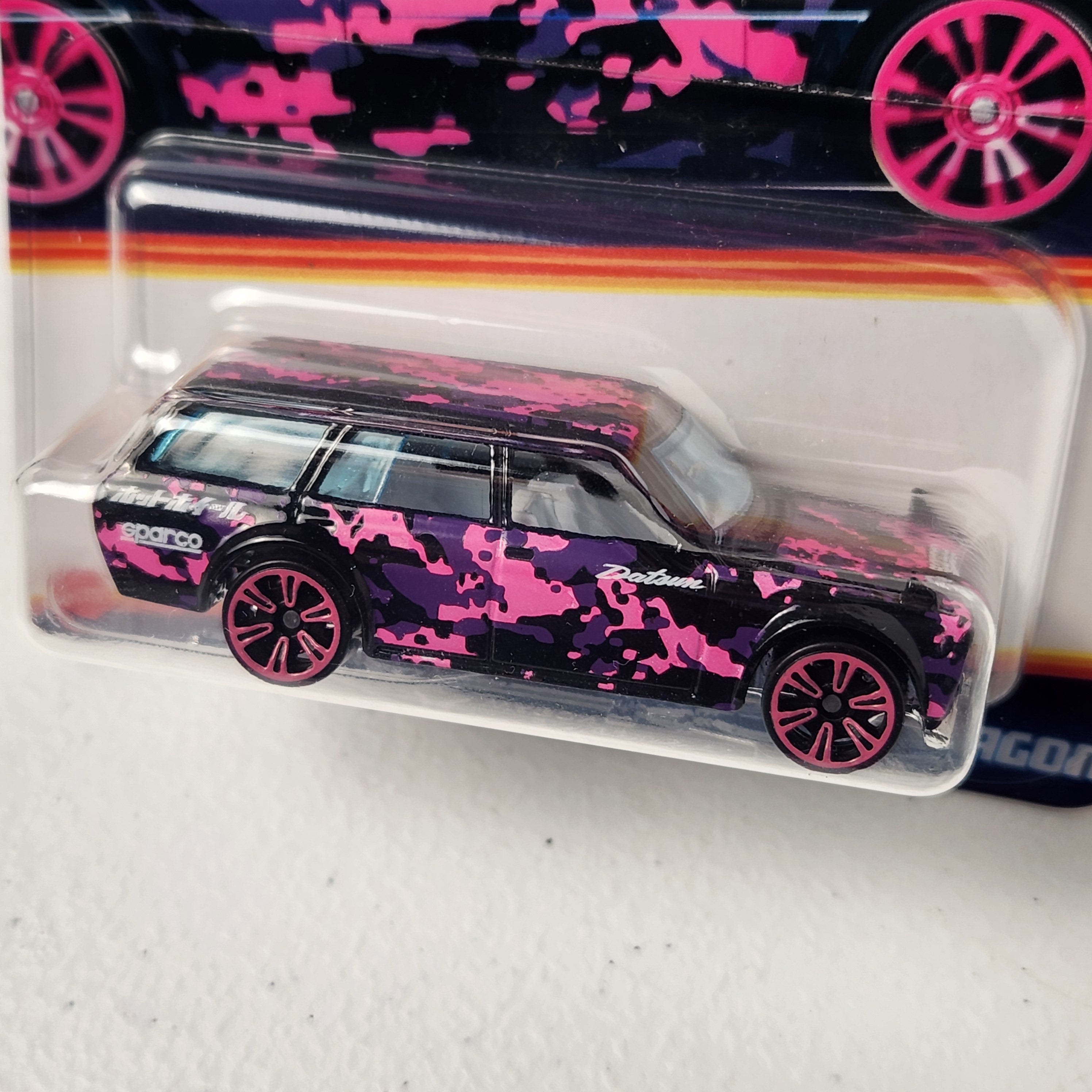 Datsun 510 Wagon 2/8 JDM Neon Speeders Hot Wheels 2024