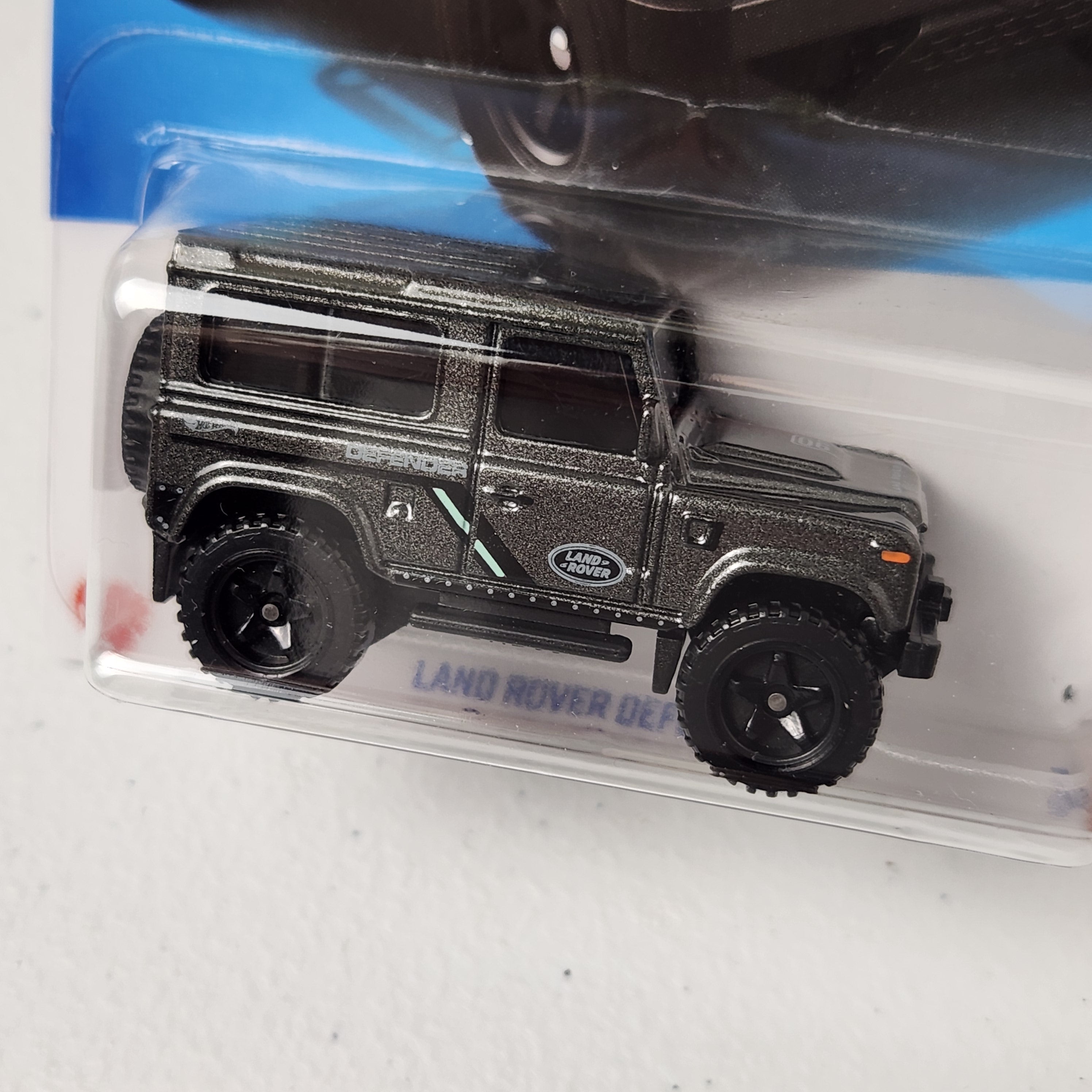 Land Rover Defender 90 European Mainline Hot Wheels