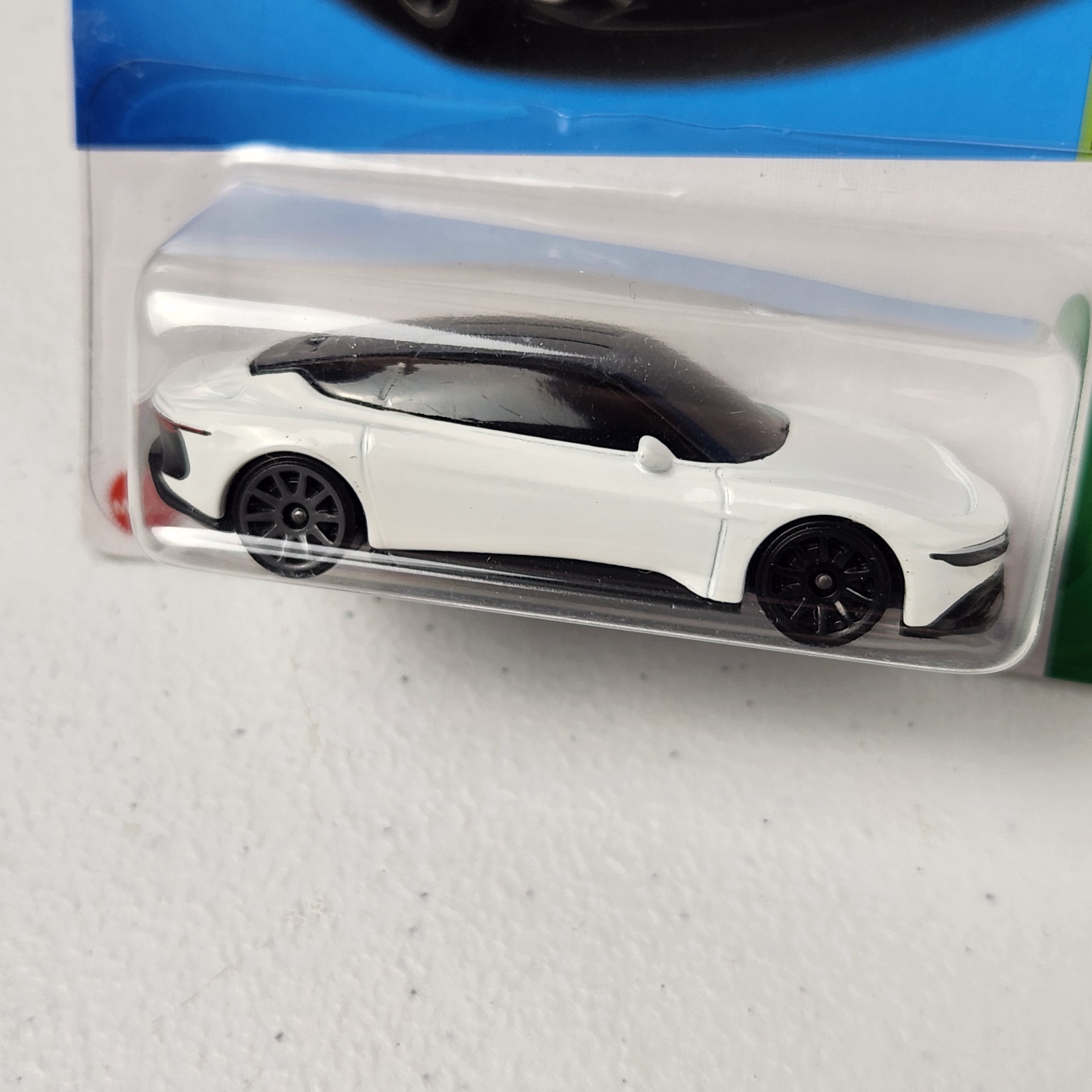 DeLorean Alpha5 American Mainline Hot Wheels
