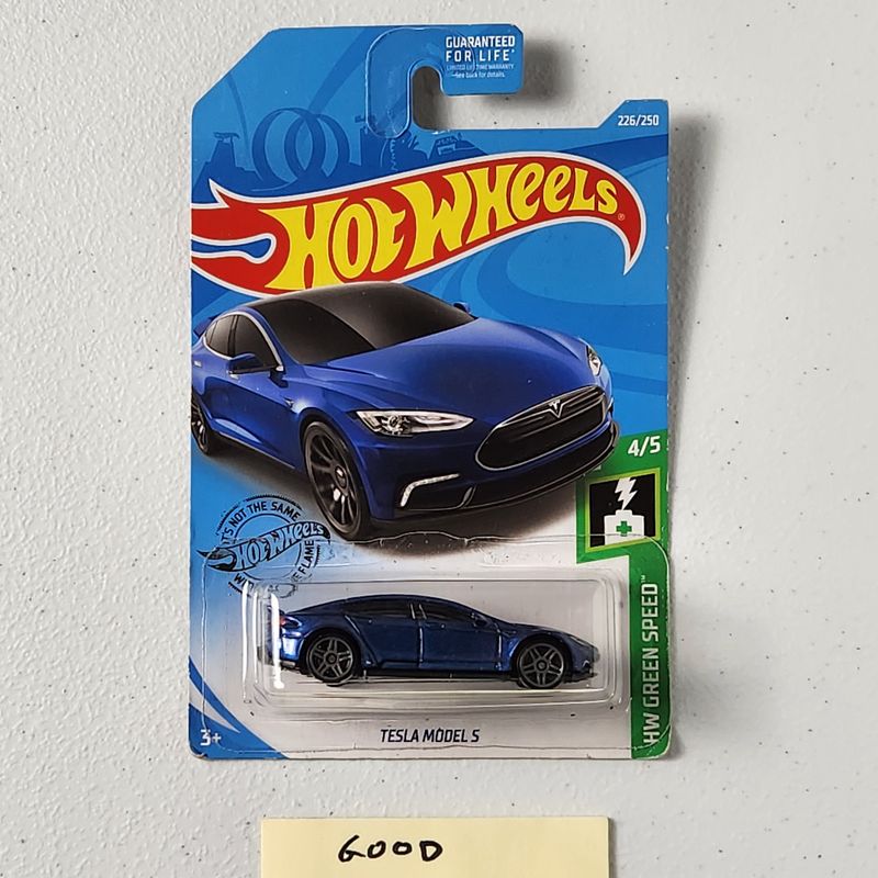 Tesla Model S American Mainline Hot Wheels