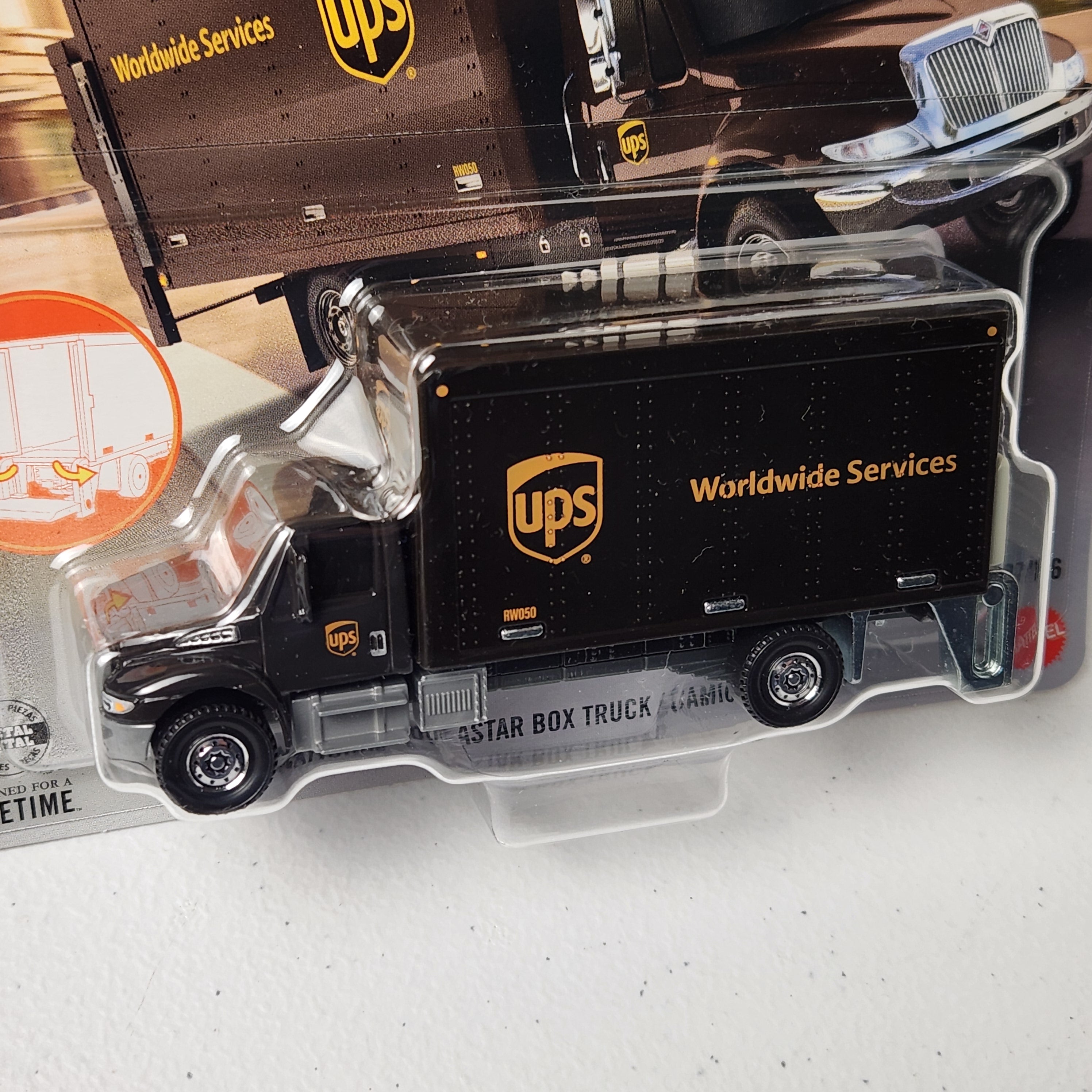 UPS International Durastar Box Truck 07/16 Working Rigs American Matchbox 2026