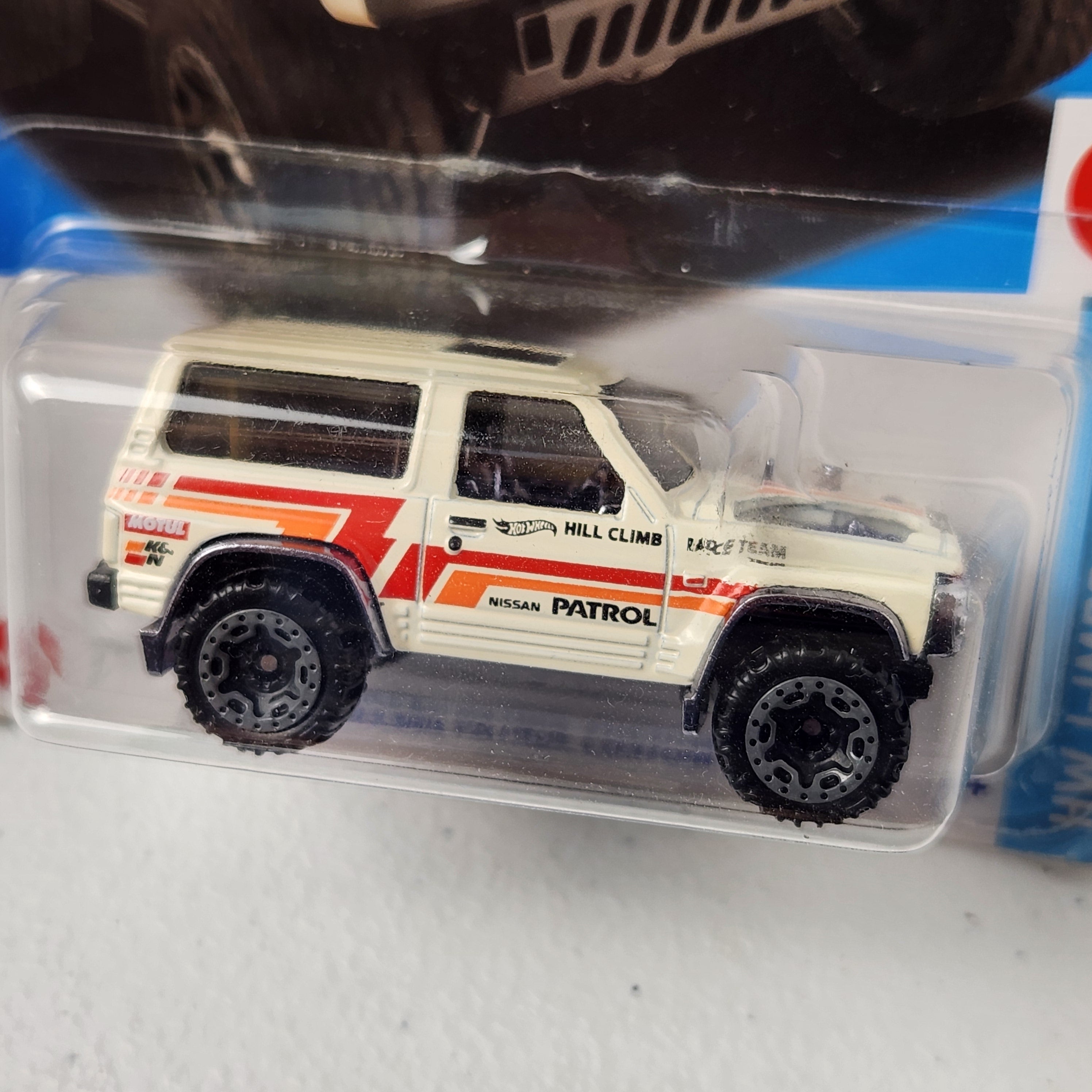 Nissan Patrol Custom JDM Mainline Hot Wheels