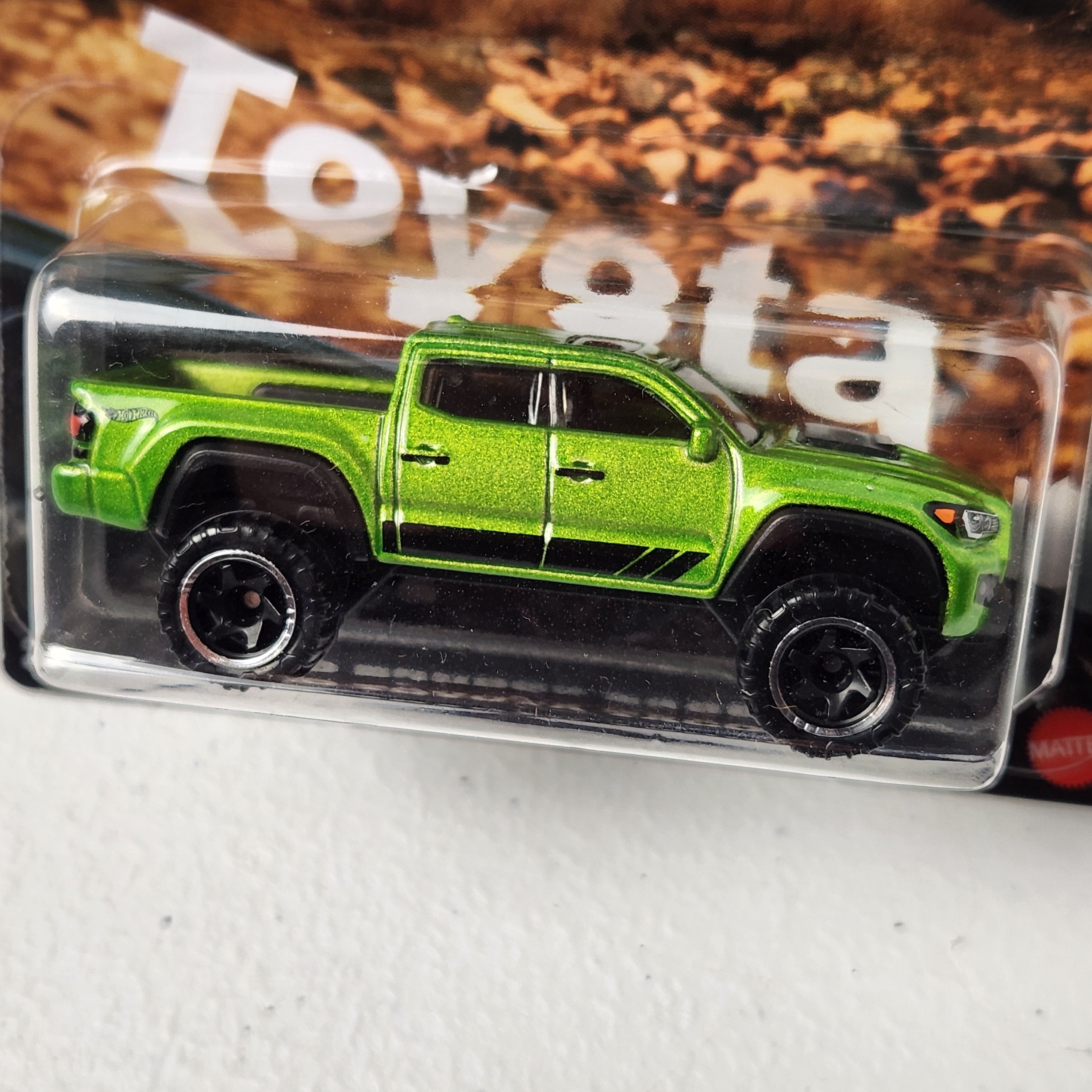 20 Toyota Tacoma 2/5 JDM Silver Series Hot Wheels 2025