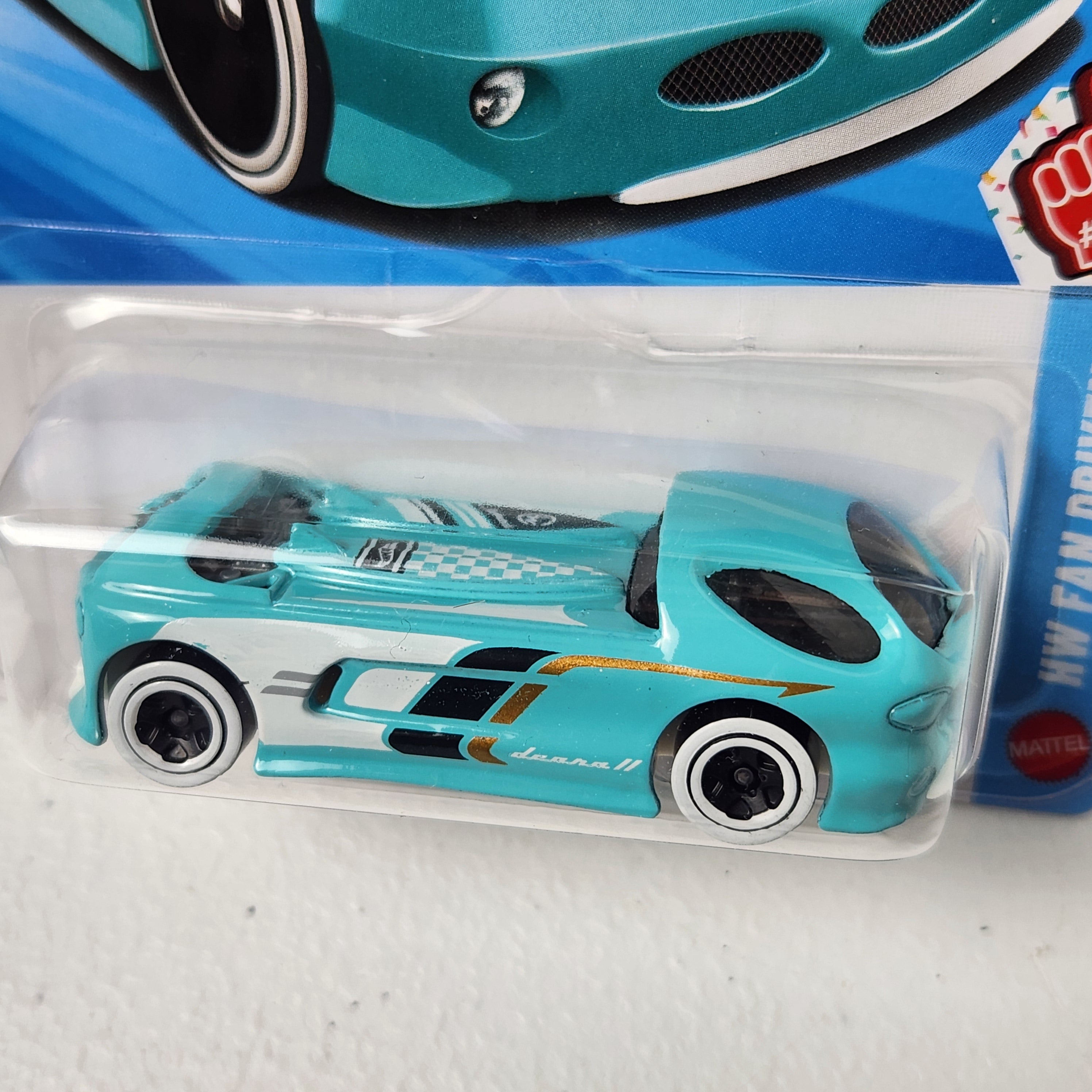 Deora II Fantasy Mainline Hot Wheels