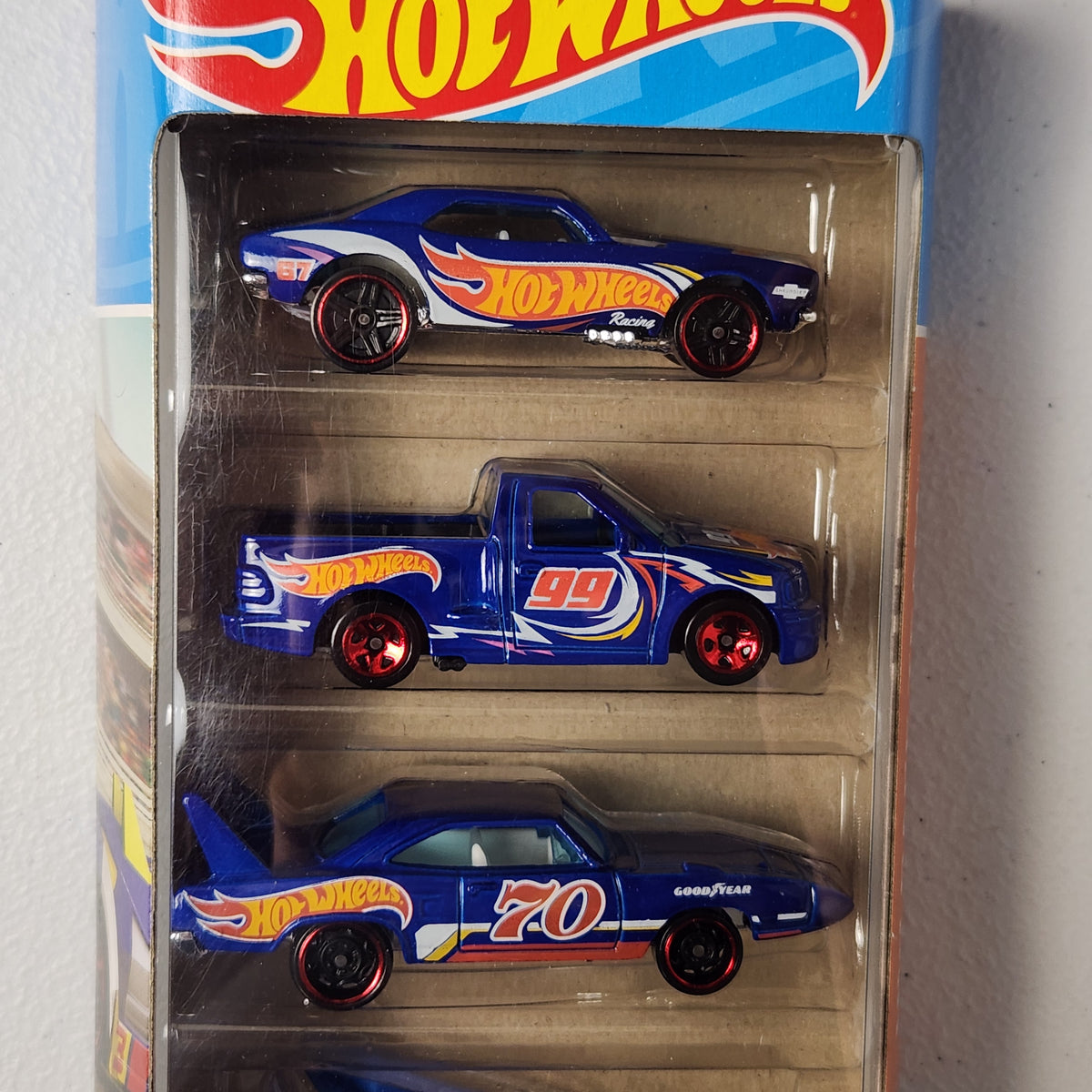 HW Race Team 5-Pack Mainline Hot Wheels