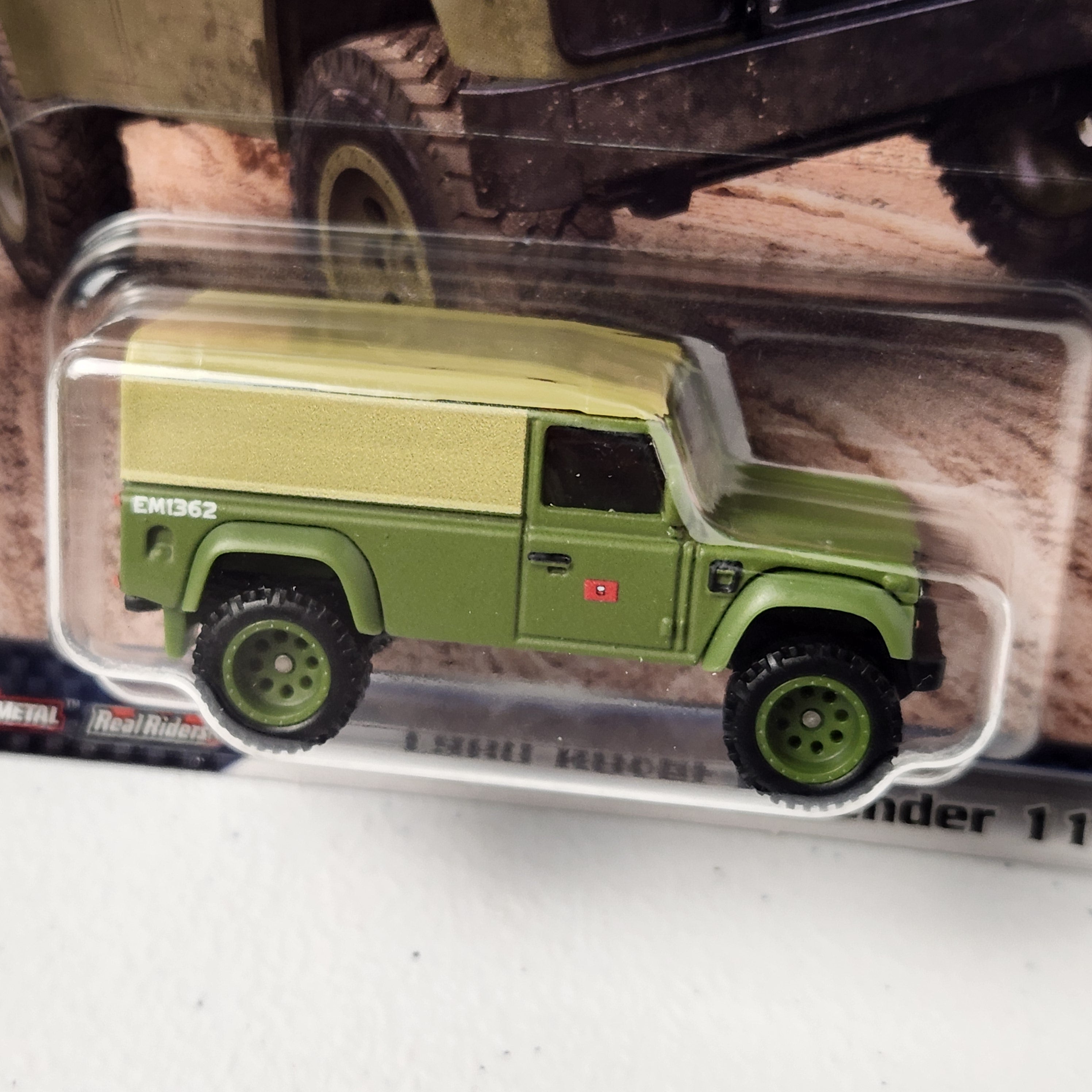 Land Rover Defender 110 2/5 Fast & Furious European Premium Hot Wheels 2023