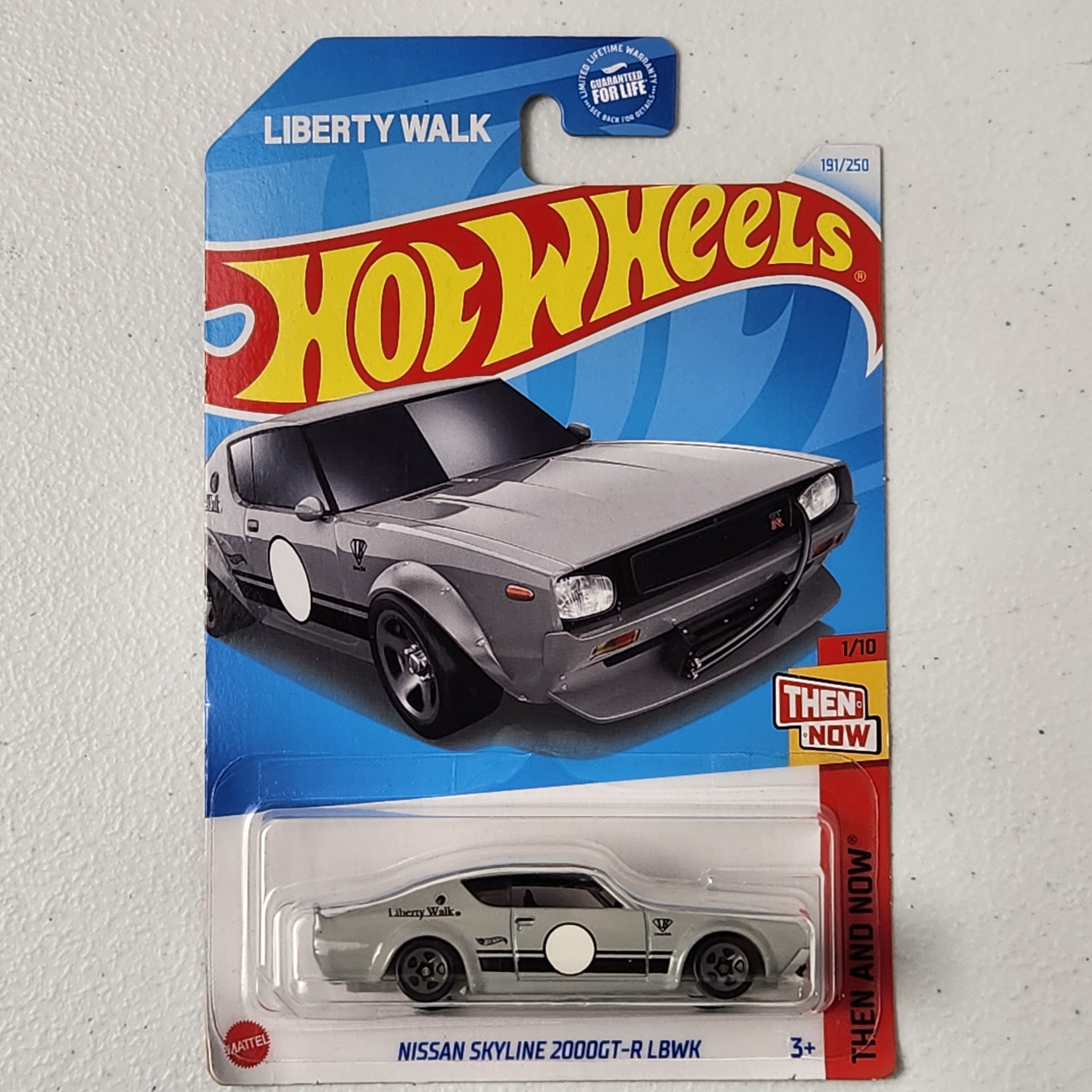 Nissan Skyline 2000GT-R LBWK JDM Mainline Hot Wheels