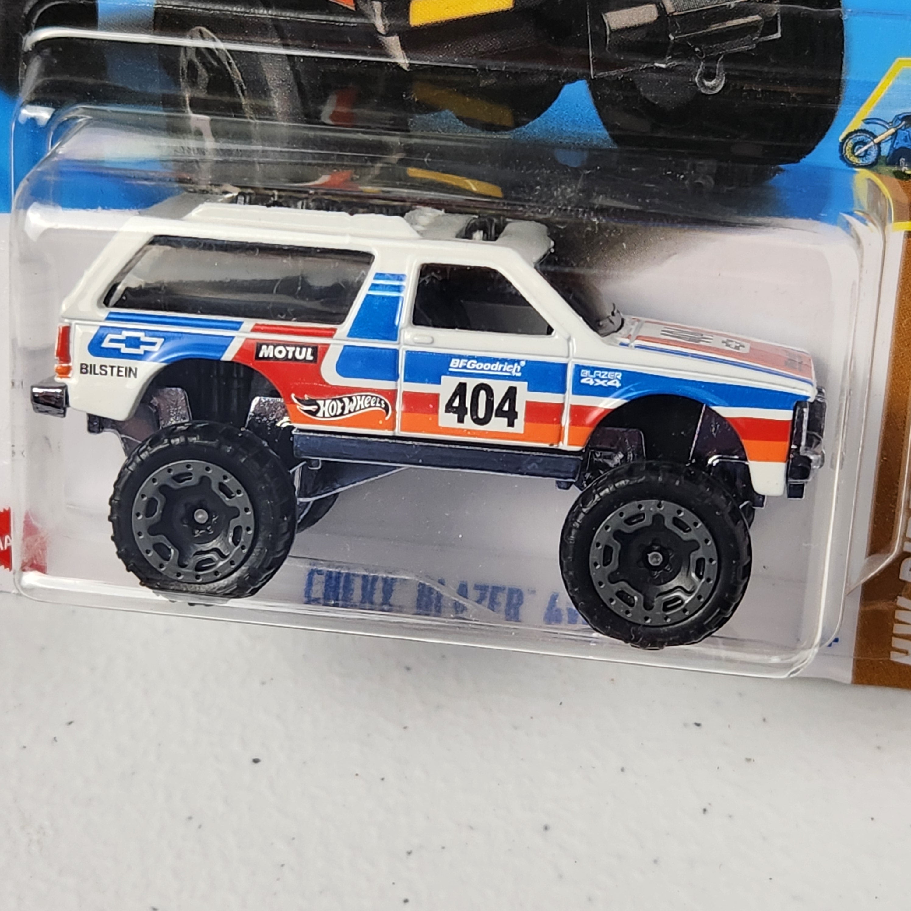 Chevy Blazer 4x4 American Mainline Hot Wheels
