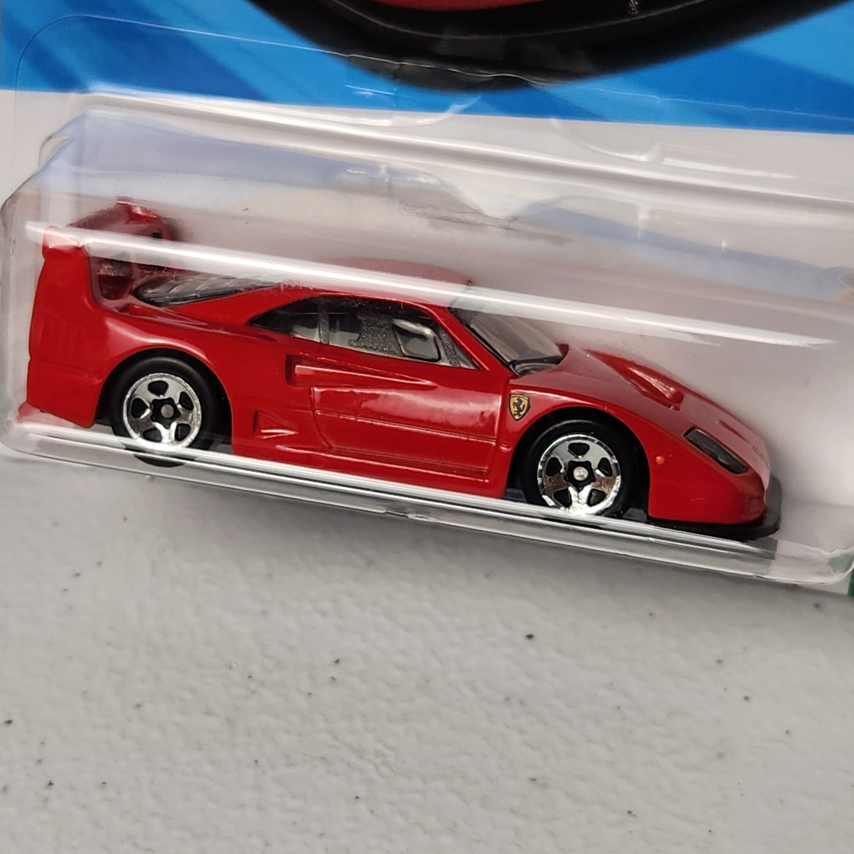 Ferrari F40 Competizione European Mainline Hot Wheels