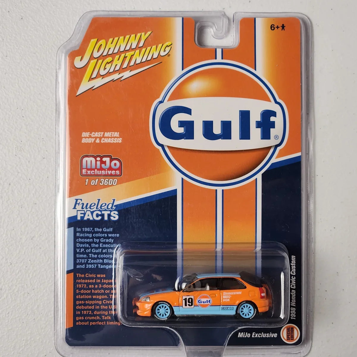 Johnny Lightning