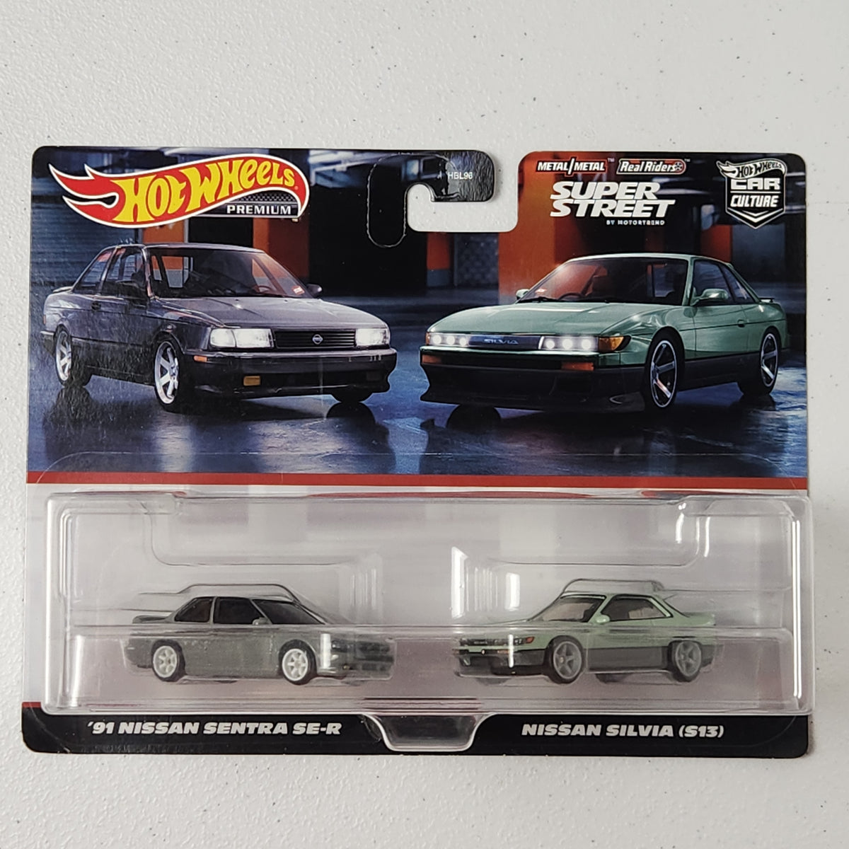 91 Nissan Sentra SE-R / Nissan Silvia (S13) 2-Pack Car Culture: Super Street JDM Premium Hot Wheels 2023
