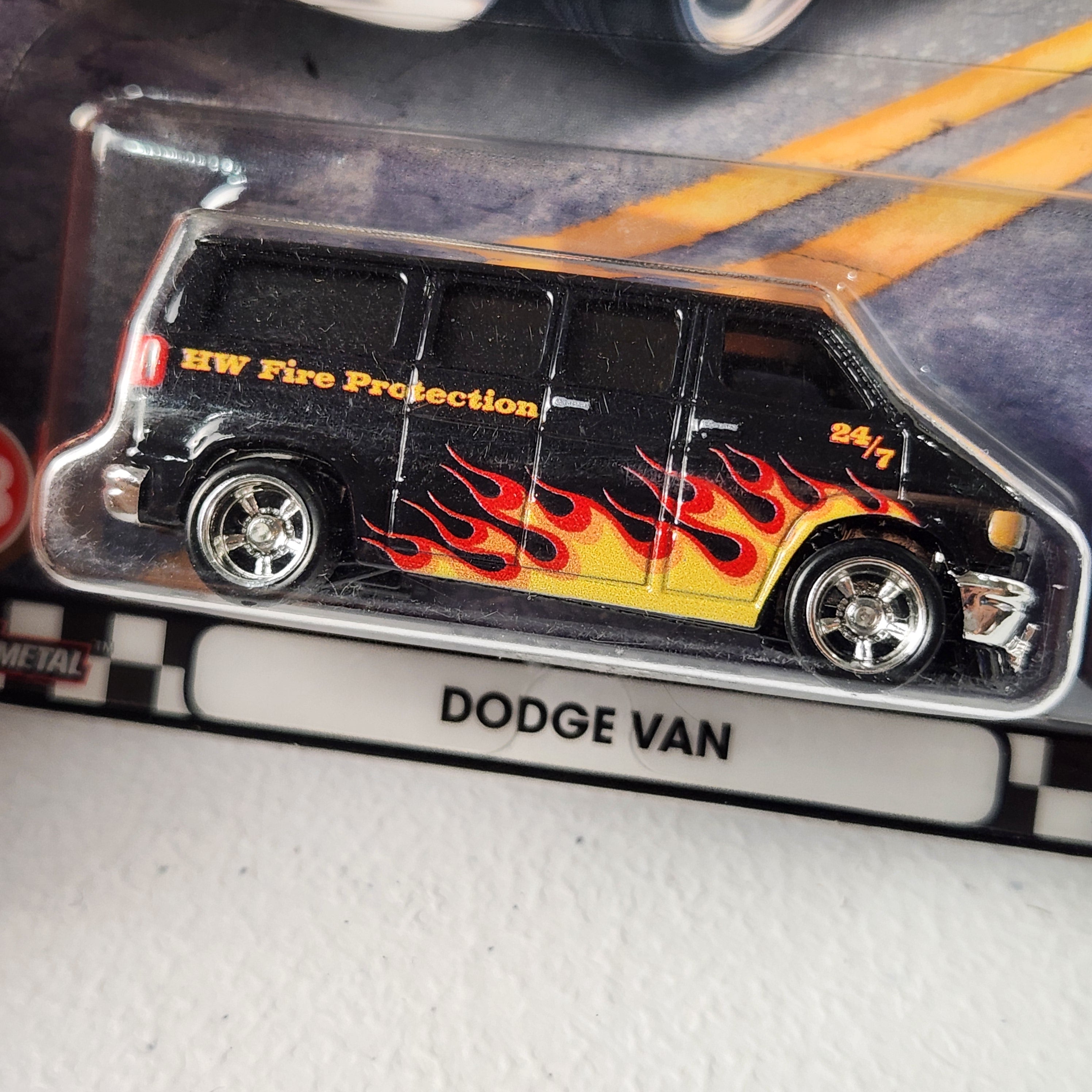 Dodge Van #68 Boulevard American Premium Hot Wheels