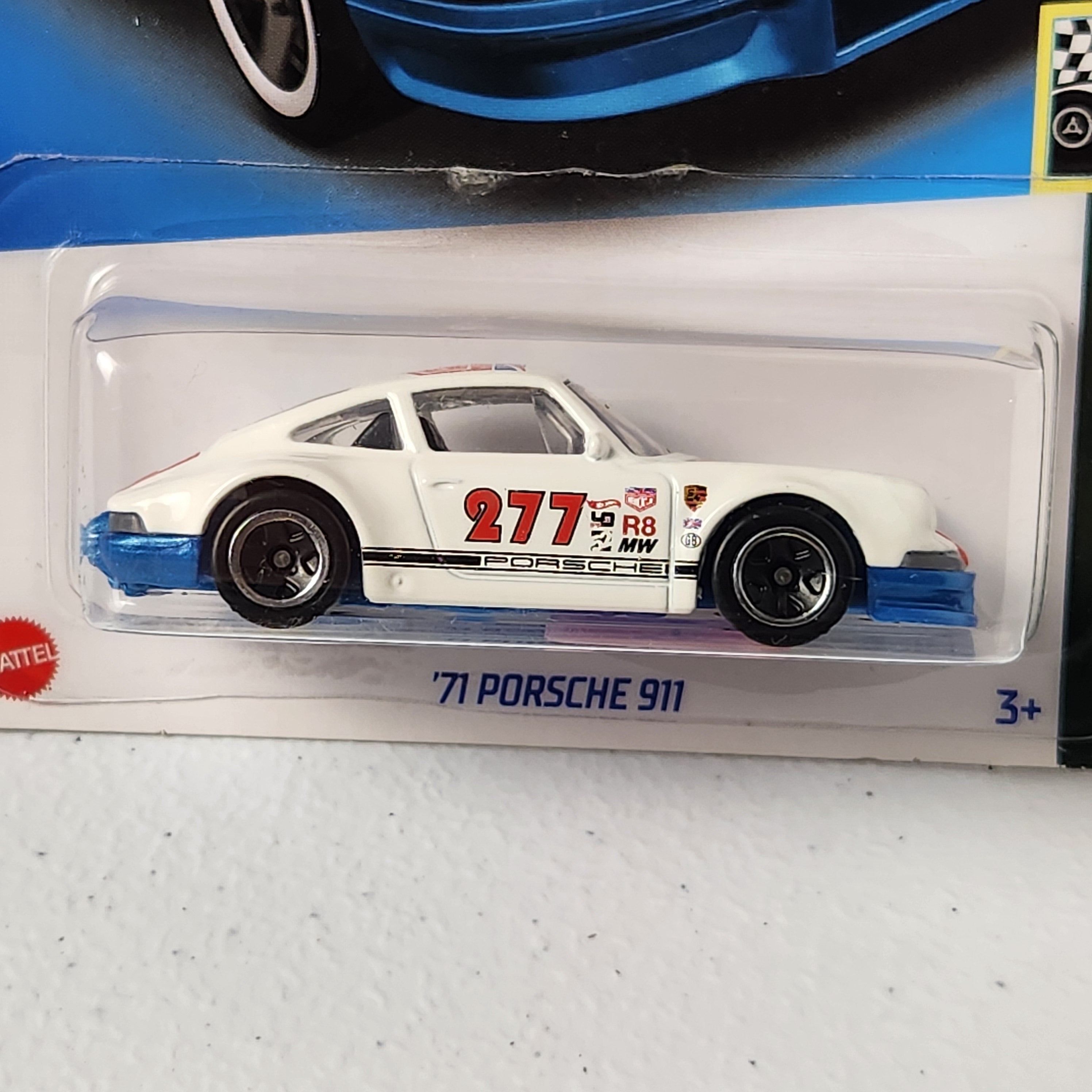’71 Porsche 911 Retro Racers European Mainline Hot Wheels