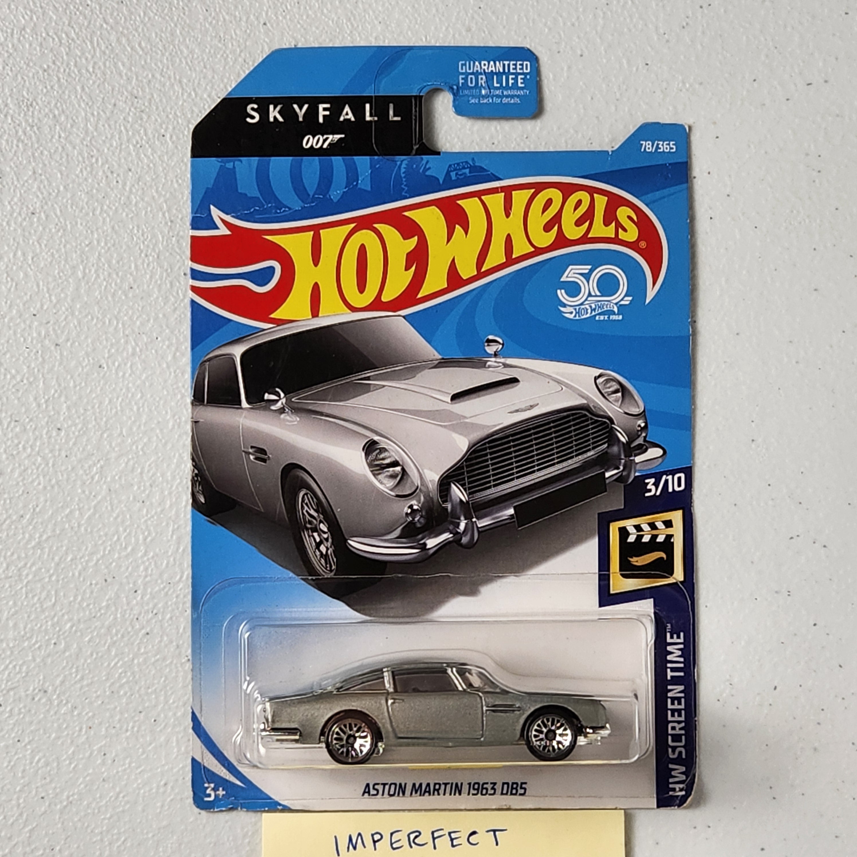 Aston Martin 1963 DB5 European Mainline Hot Wheels
