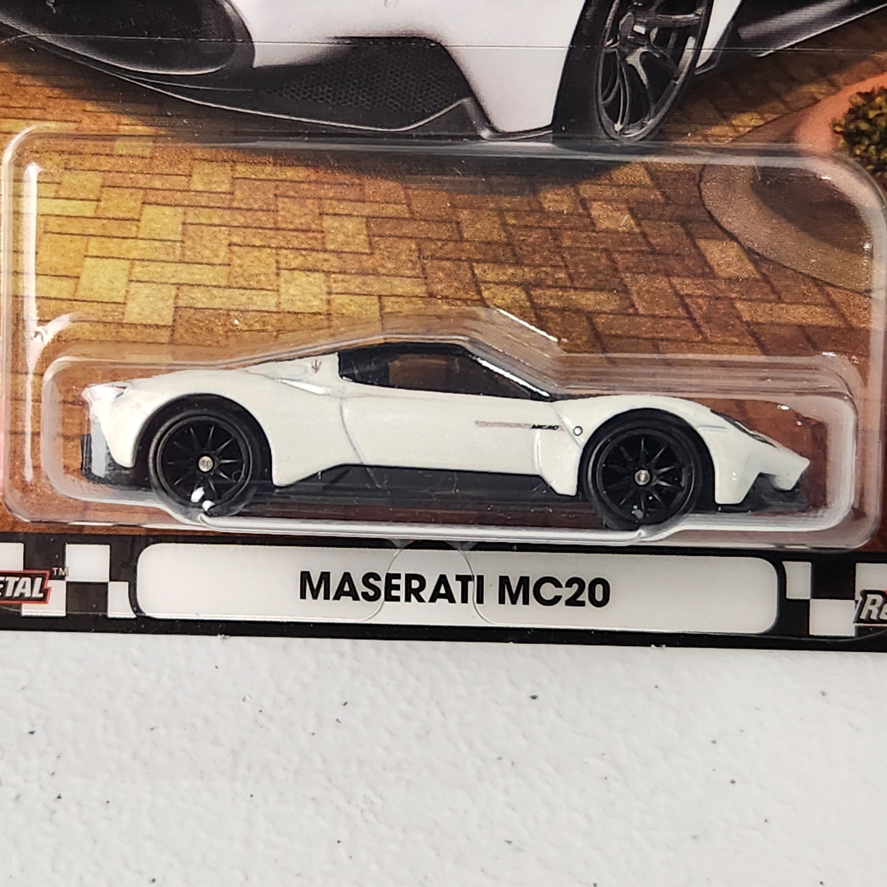 Maserati MC20 #127 Boulevard Premium Hot Wheels