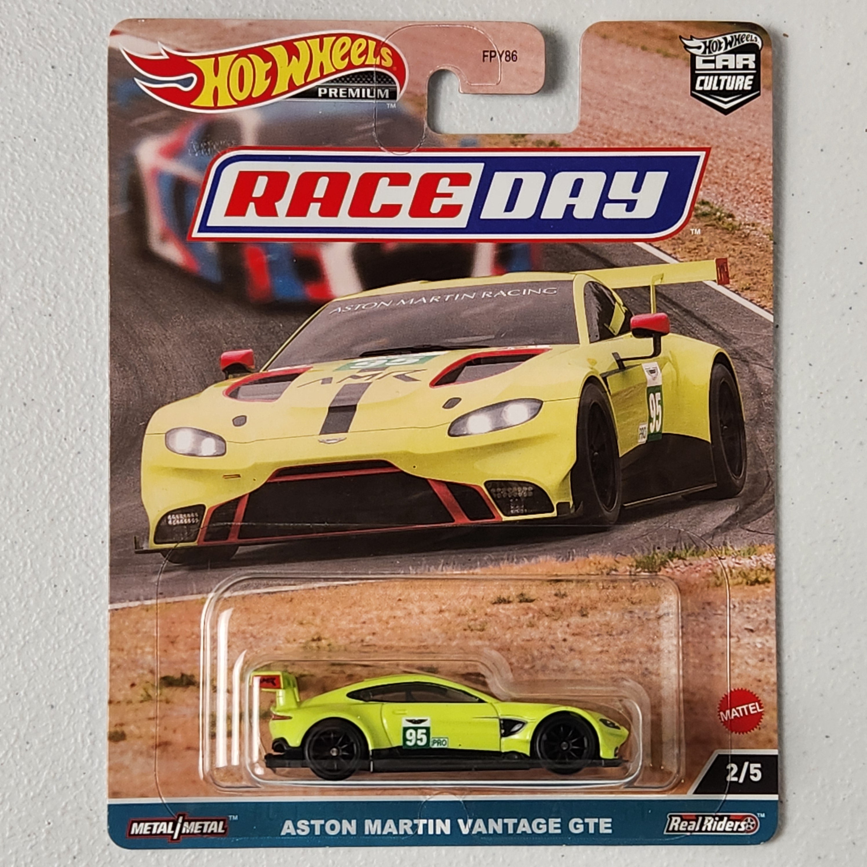 Aston Martin Vantage GTE #2/5 Race Day European Premium Hot Wheels 2024