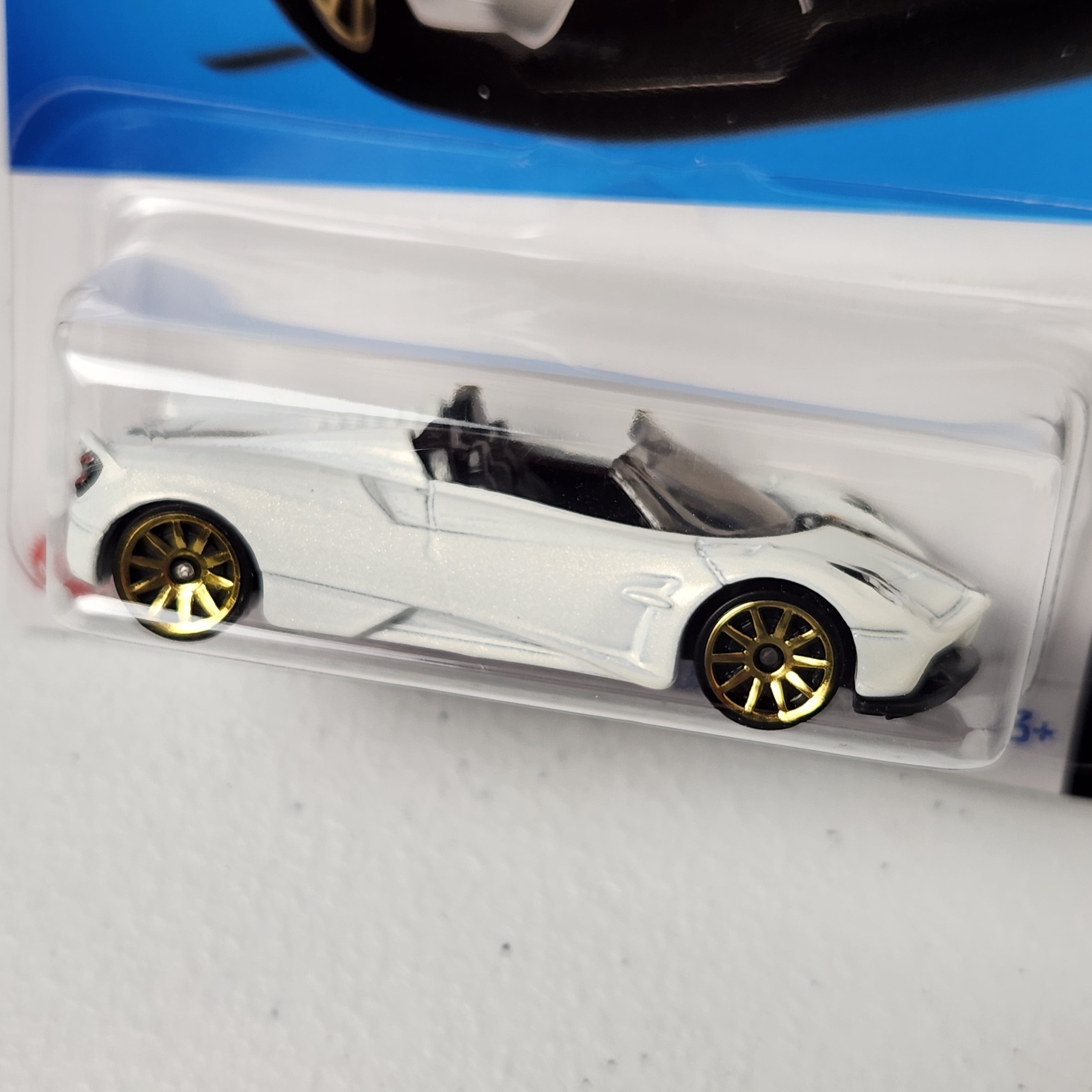 17 Pagani Huayra Roadster European mainline Hot Wheels