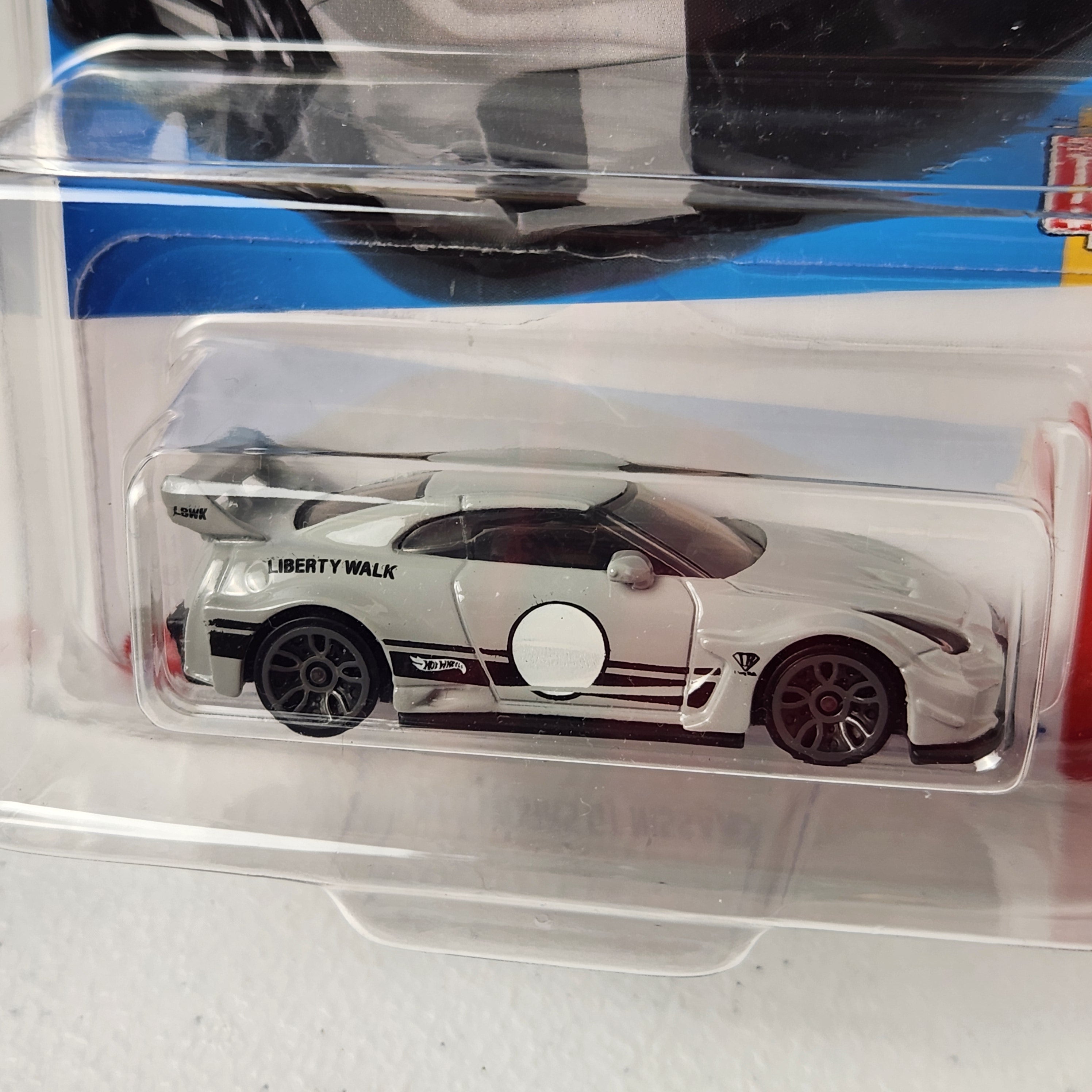 LB Silhouette Works GT Nissan 35GT RR Ver 2 JDM Mainline Hot Wheels