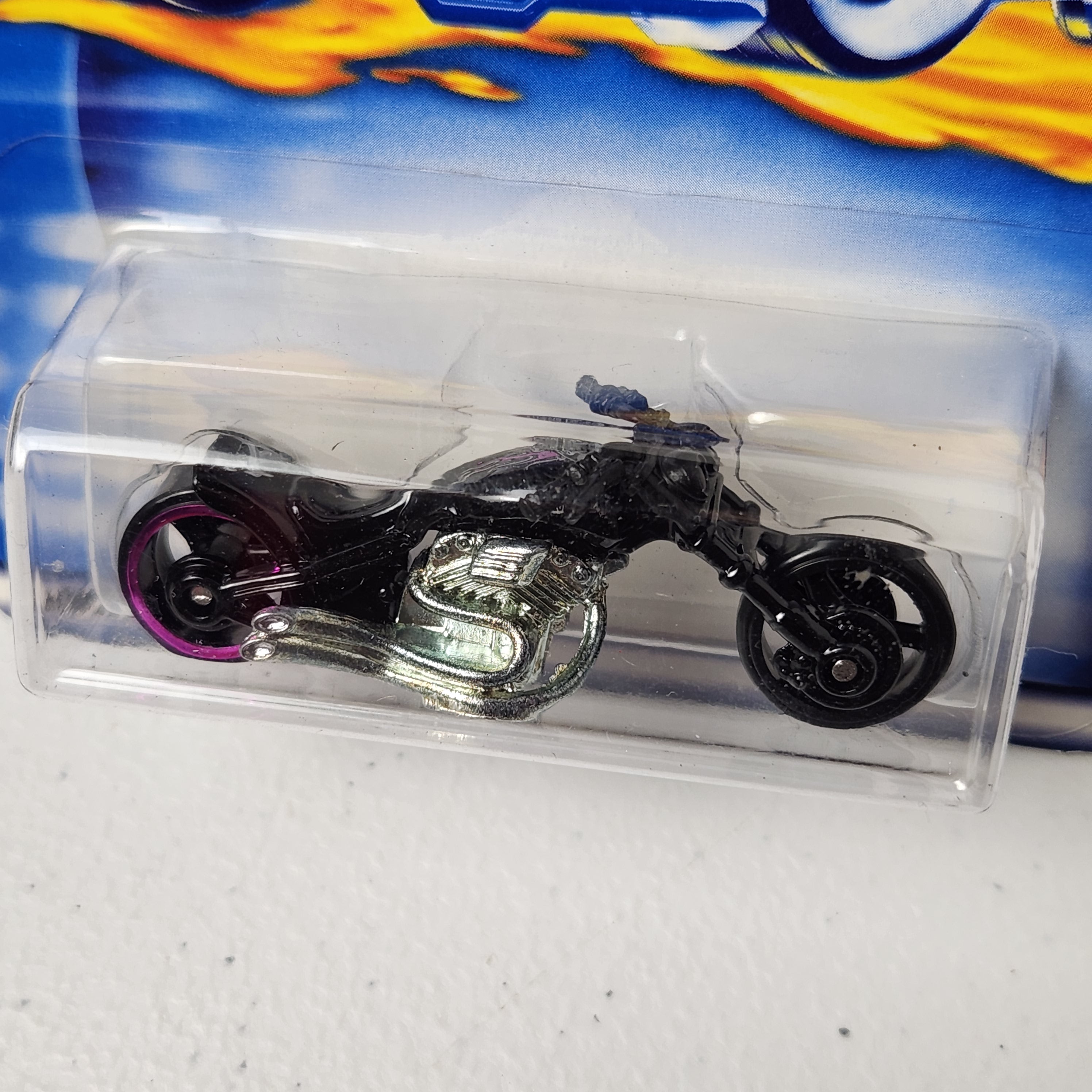 Blast Lane Skull & Crossbones Purple Back Rim American Mainline Hot Wheels