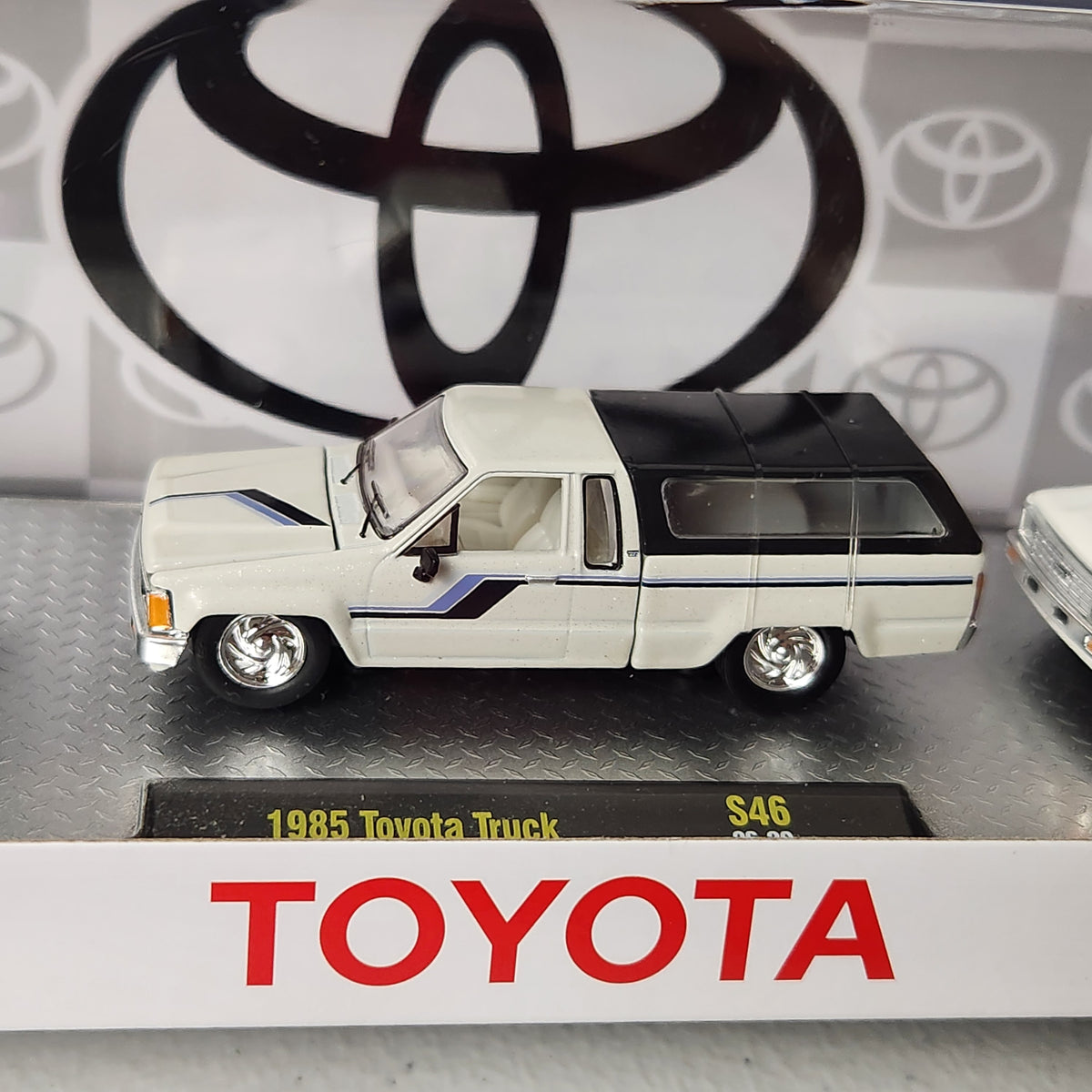 Toyota Truck 1:64 M2 Machines Multi-Car Set JDM Other 2026