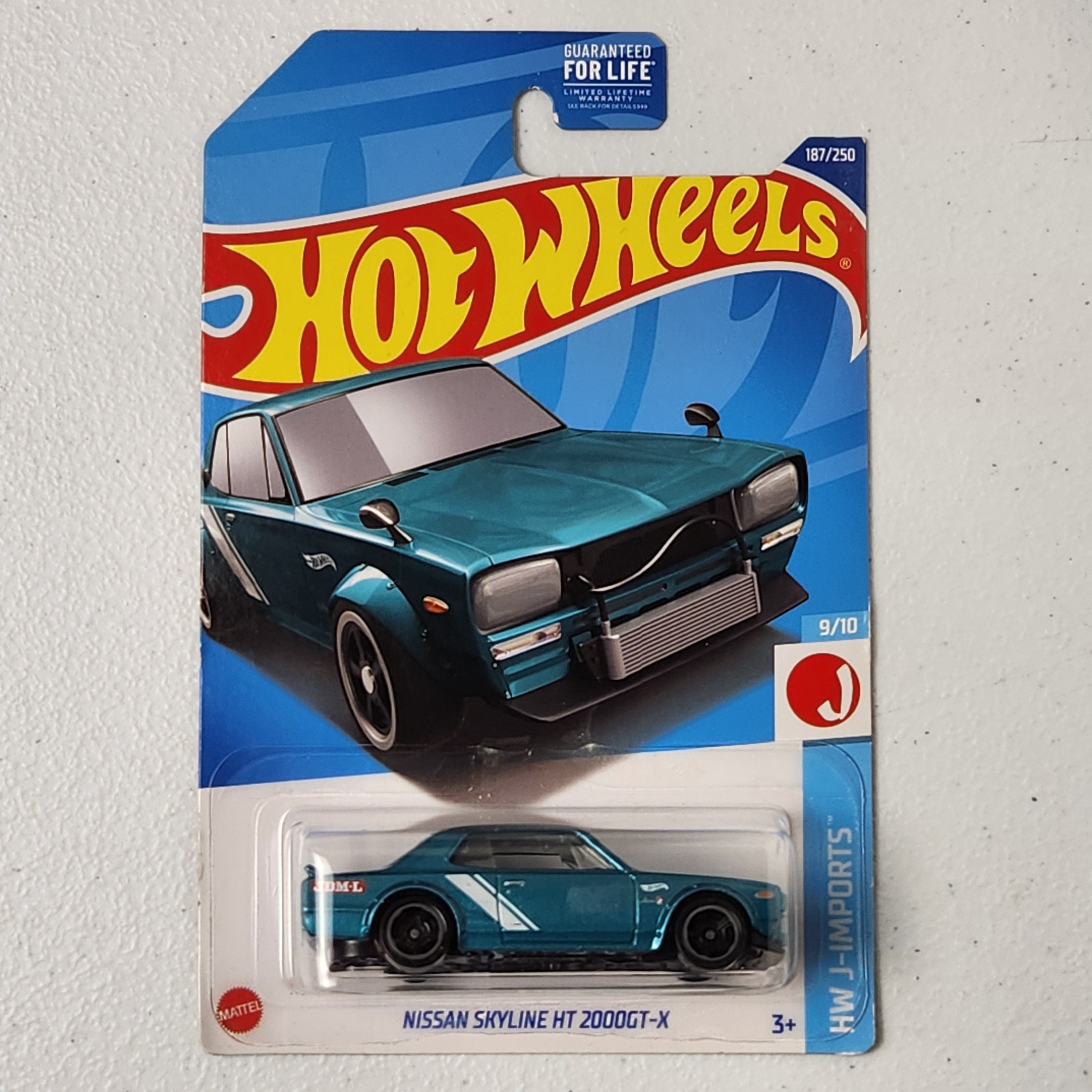 Nissan Skyline HT 2000GT-X JDM Mainline Hot Wheels