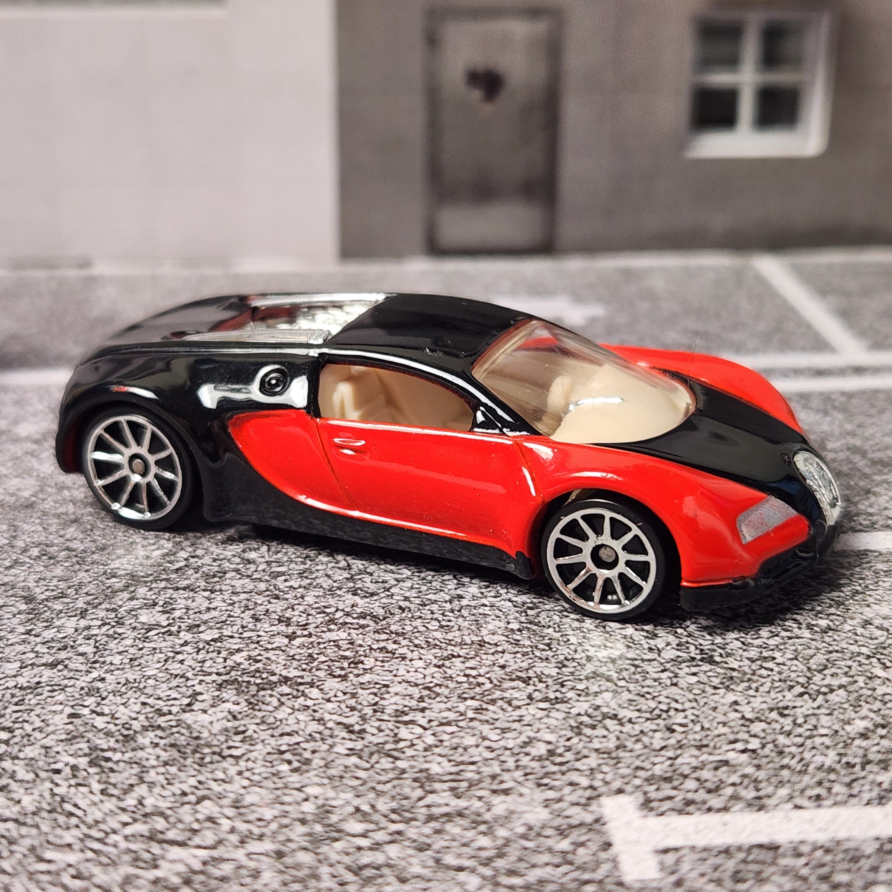 Bugatti Veyron European 2000 Mainline Hot Wheels
