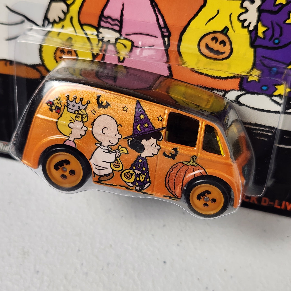 Quick D-Livery Halloween Peanuts Peanuts American Premium Hot Wheels 2014