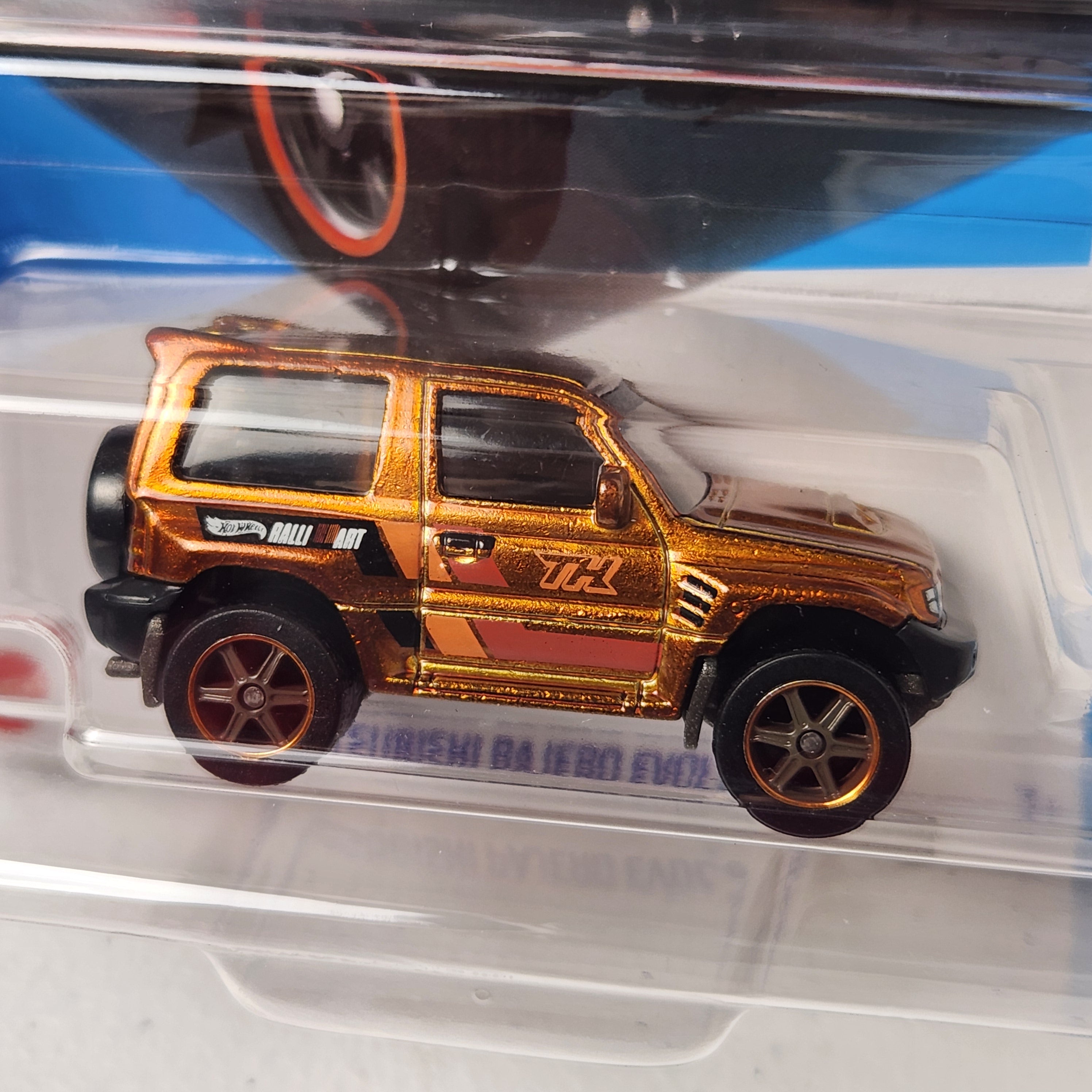 Mitsubishi Pajero Evolution Super Treasure Hunt JDM Mainline Hot Wheels