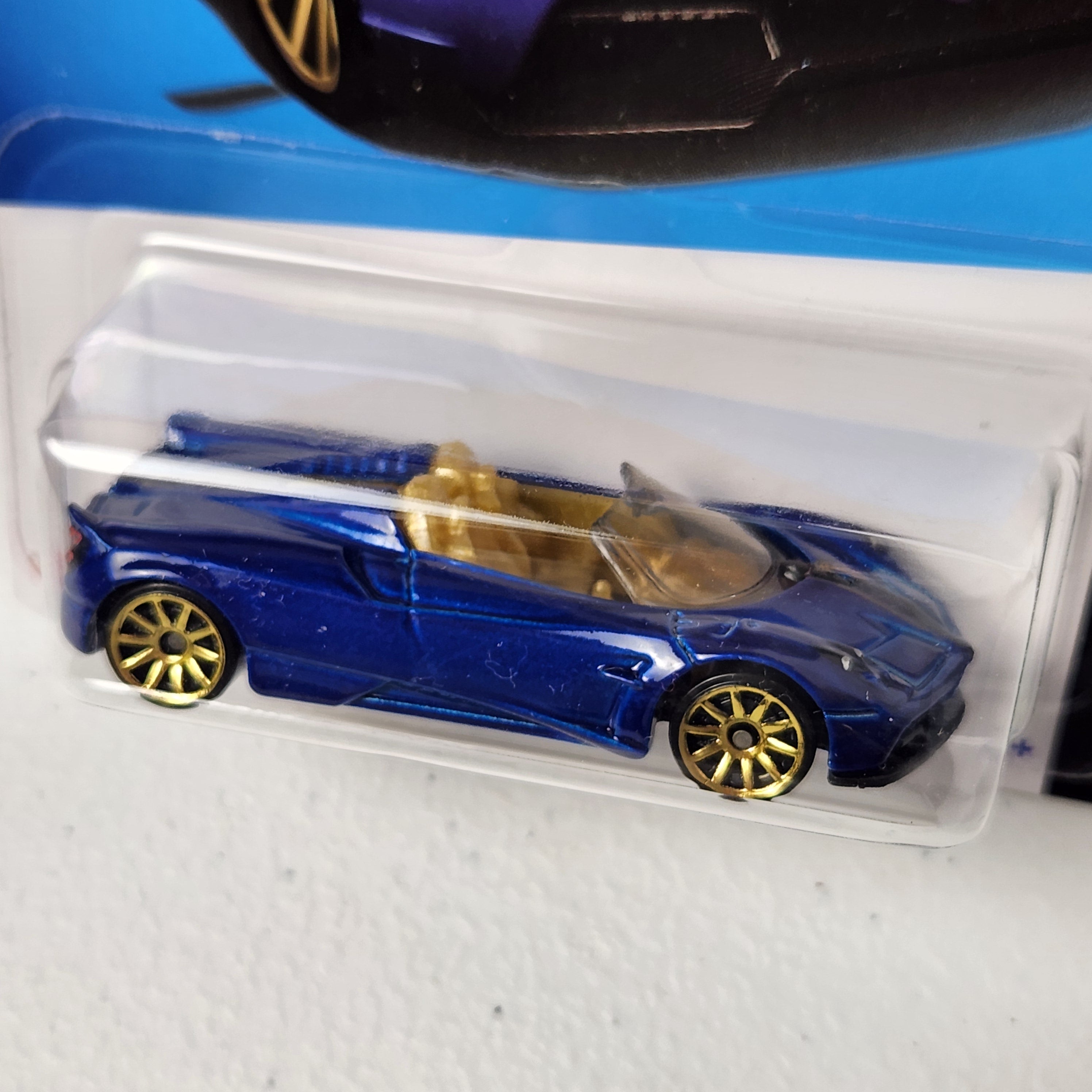 17 Pagani Huayra Roadster European mainline Hot Wheels