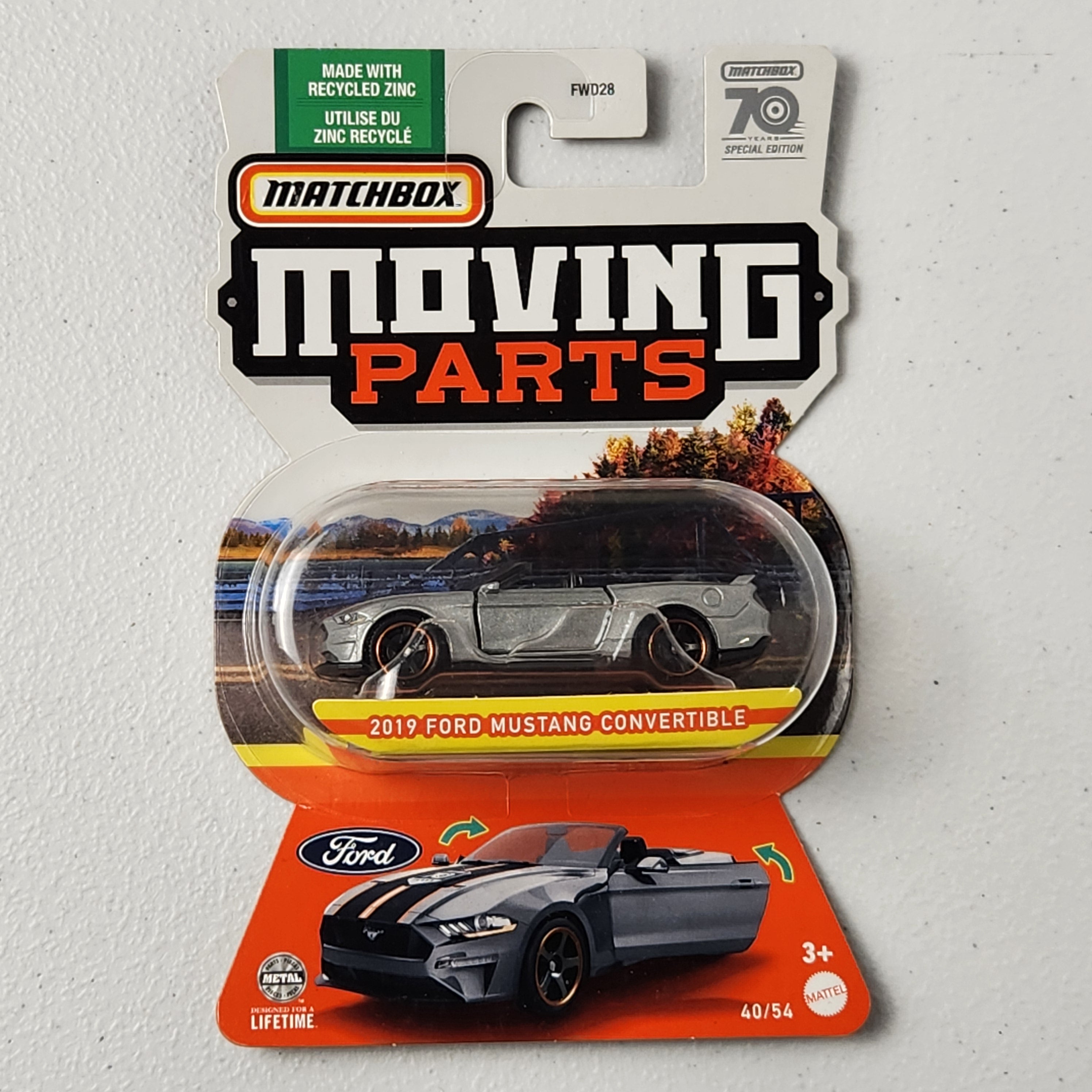 2019 Ford Mustang Convertible American Moving Parts Matchbox 2023