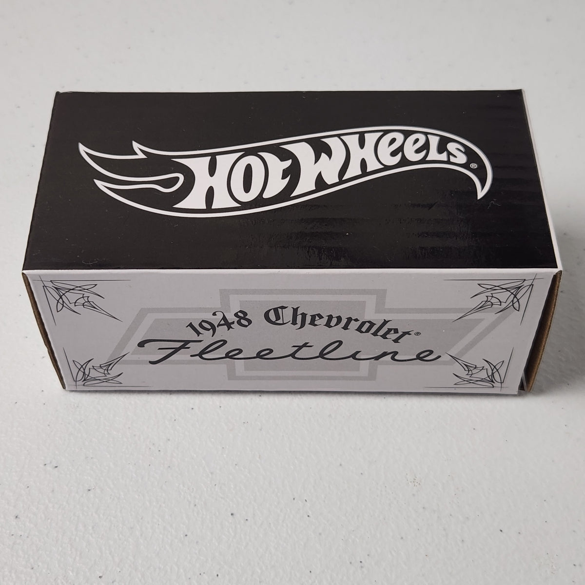 1948 Chevrolet Fleetline Open-Box American RLC Hot Wheels 2026