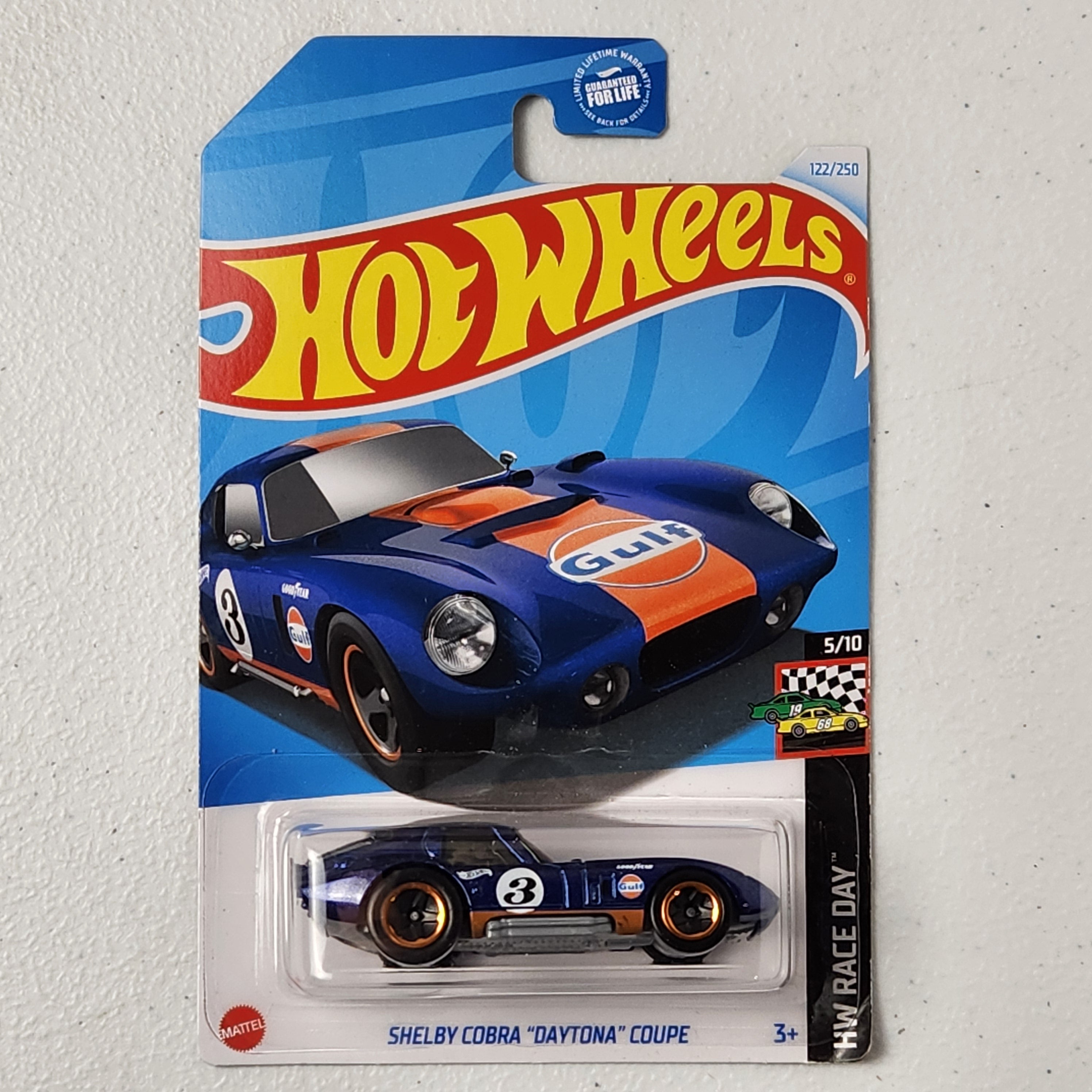 Shelby Cobra "Daytona" Coupe American Mainline Hot Wheels