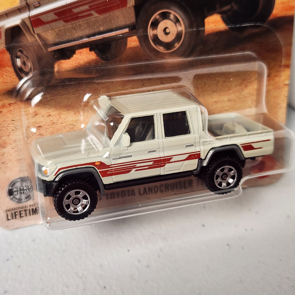 17 Toyota Landcruiser 78 JDM Mainline Matchbox 2025