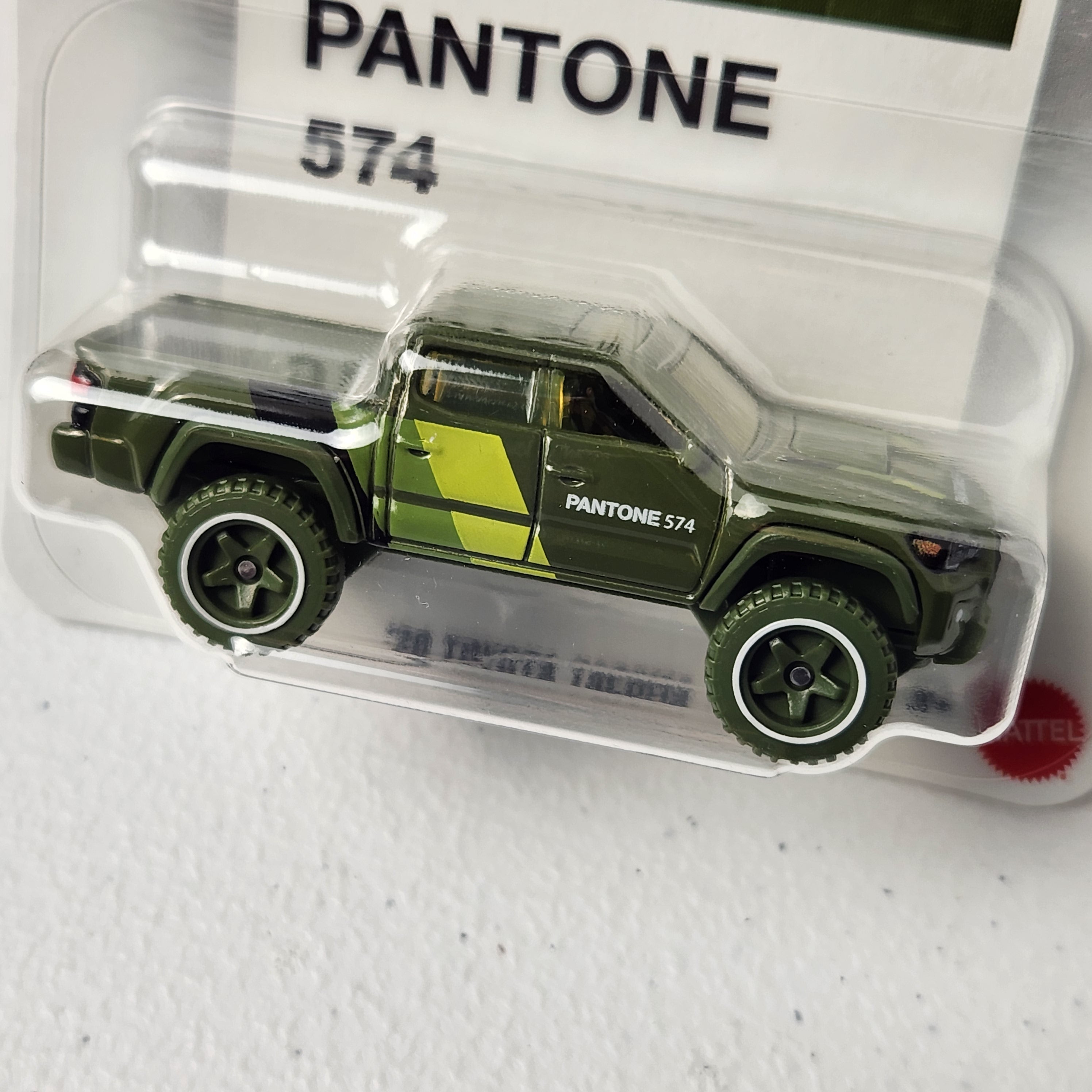 20 Toyota Tacoma 1/6 JDM Silver Series Hot Wheels 2026