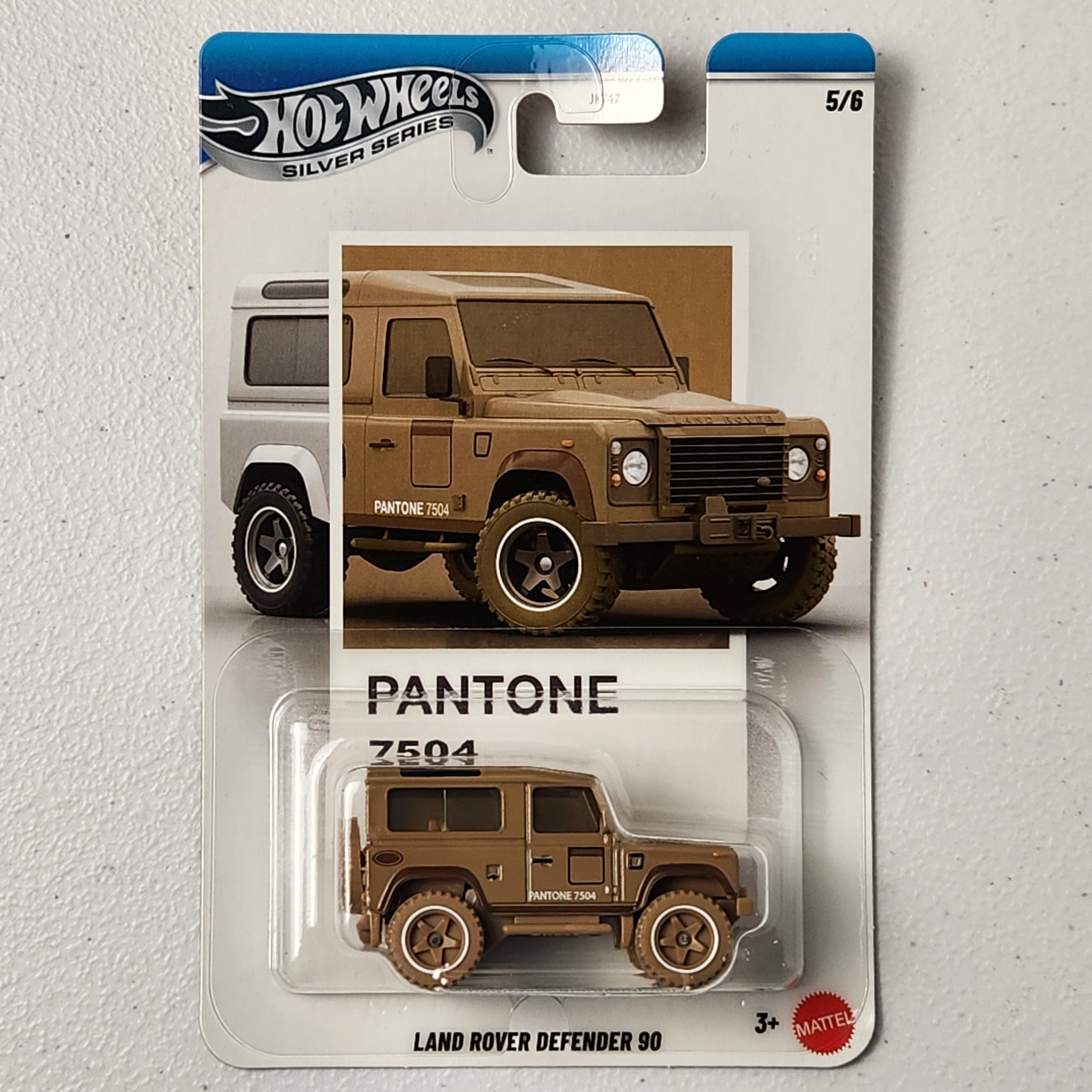 Land Rover Defender 90 5/6 European Pantone Silver Series Hot Wheels 2026