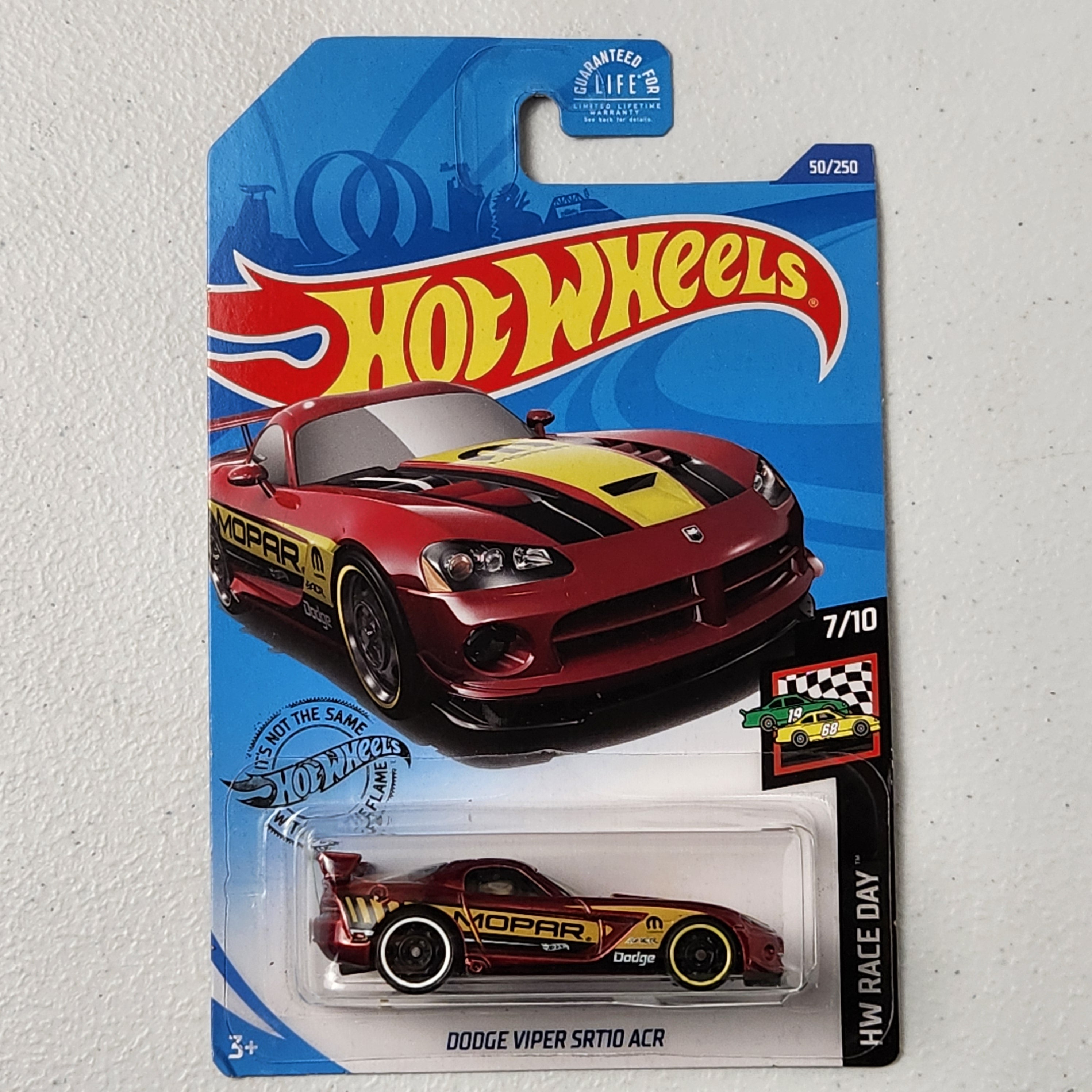 Dodge Viper SRT10 ACR American Mainline Hot Wheels