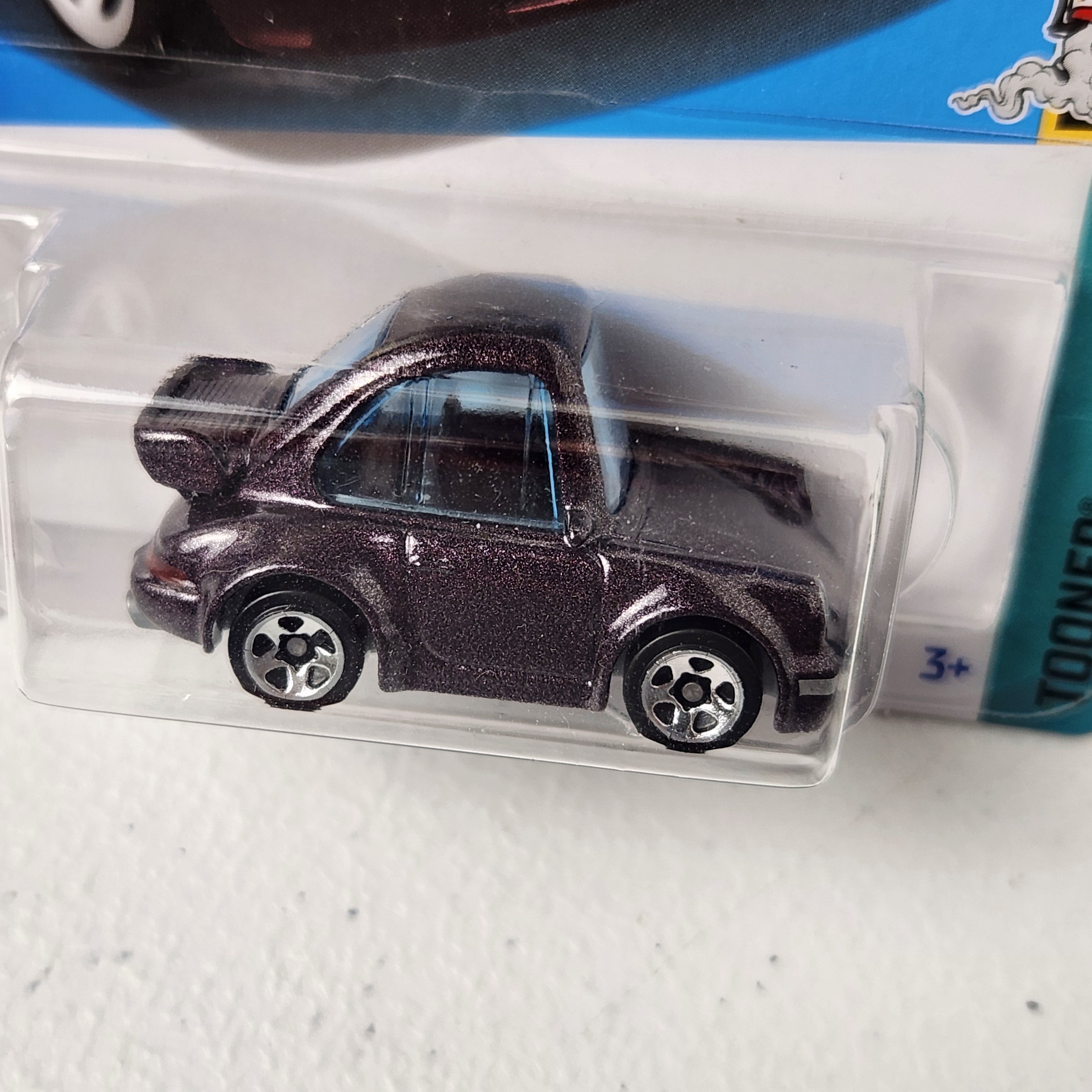 Porsche 911 Turbo 3.6 (964) Tooned JDM mainline Hot Wheels