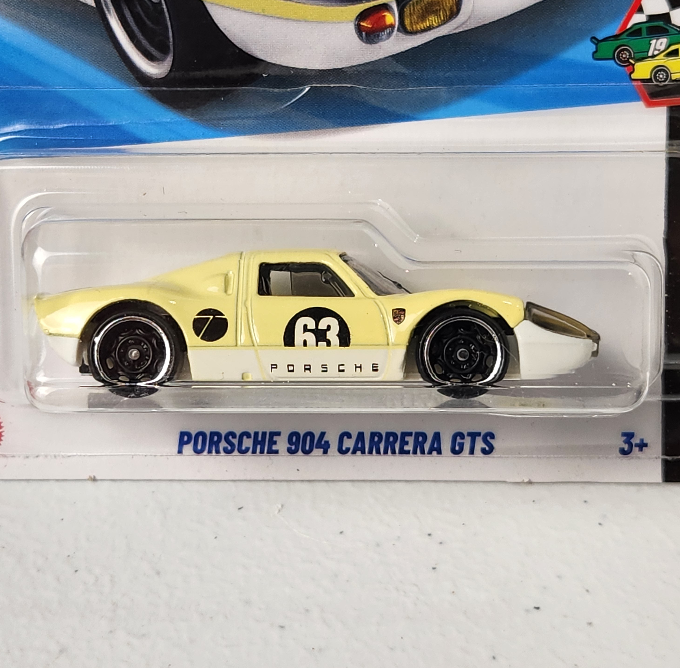 Porsche 904 Carrera GTS European Mainline Hot Wheels