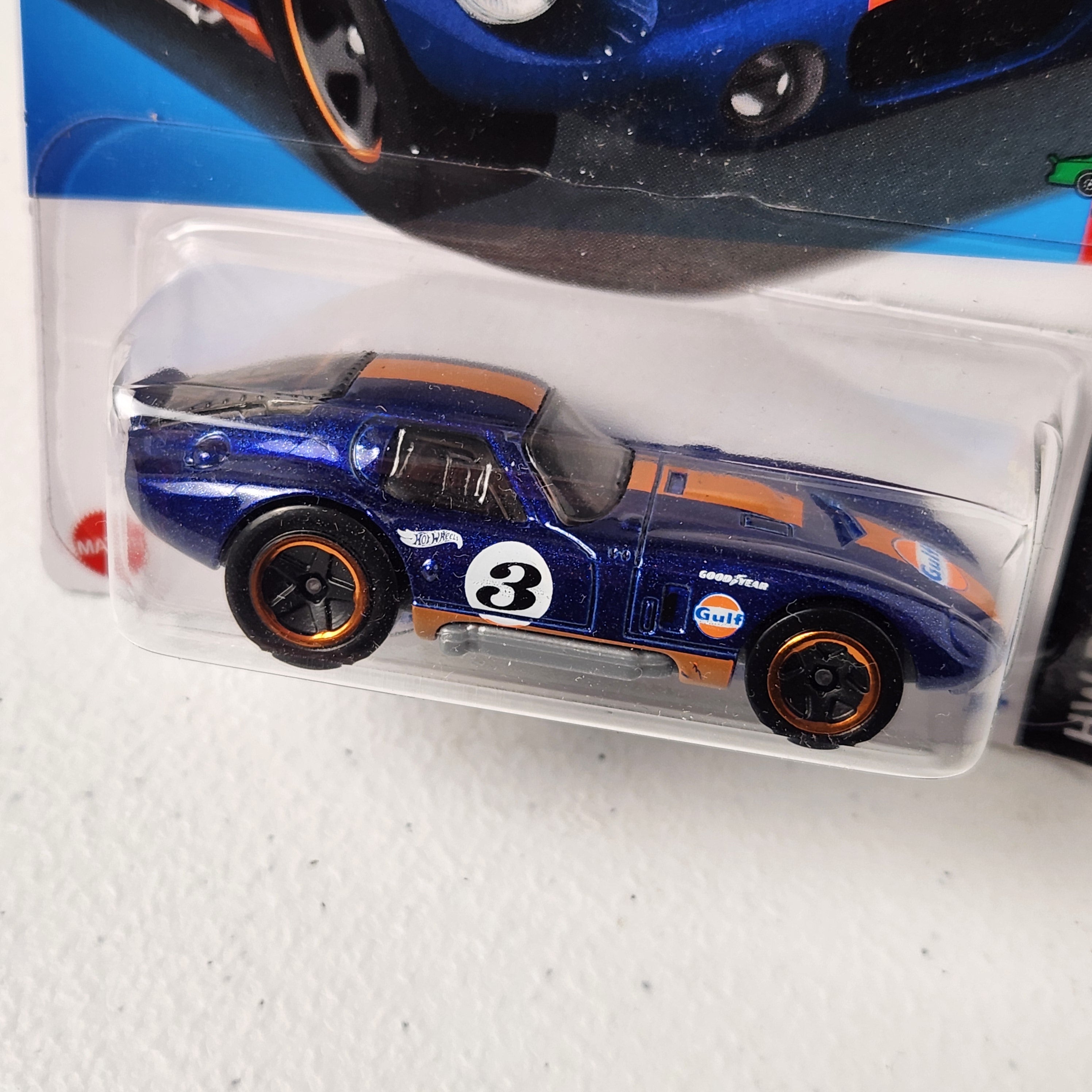 Shelby Cobra "Daytona" Coupe American Mainline Hot Wheels
