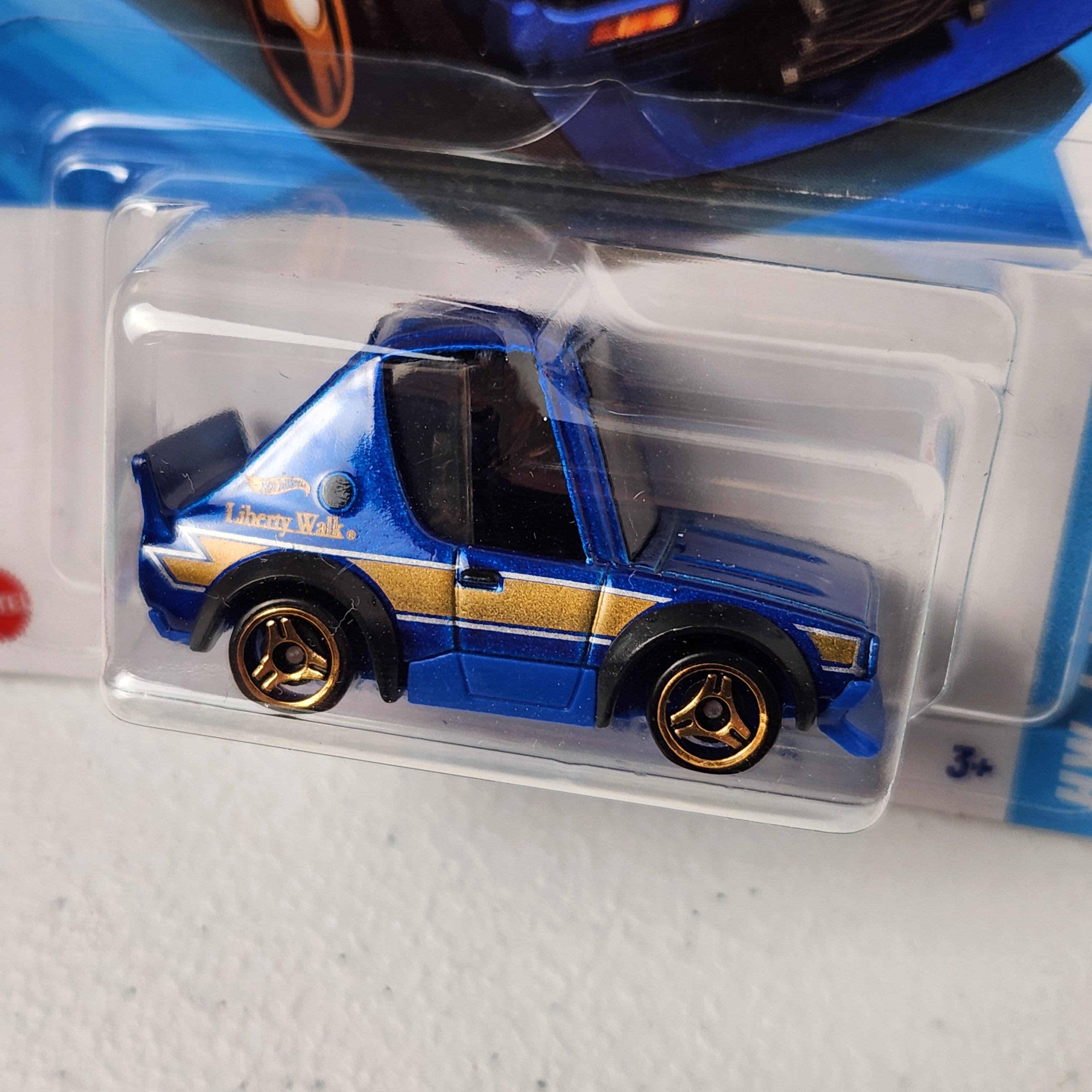 Nissan Skyline 2000GT-R LBWK Tooned JDM Mainline Hot Wheels