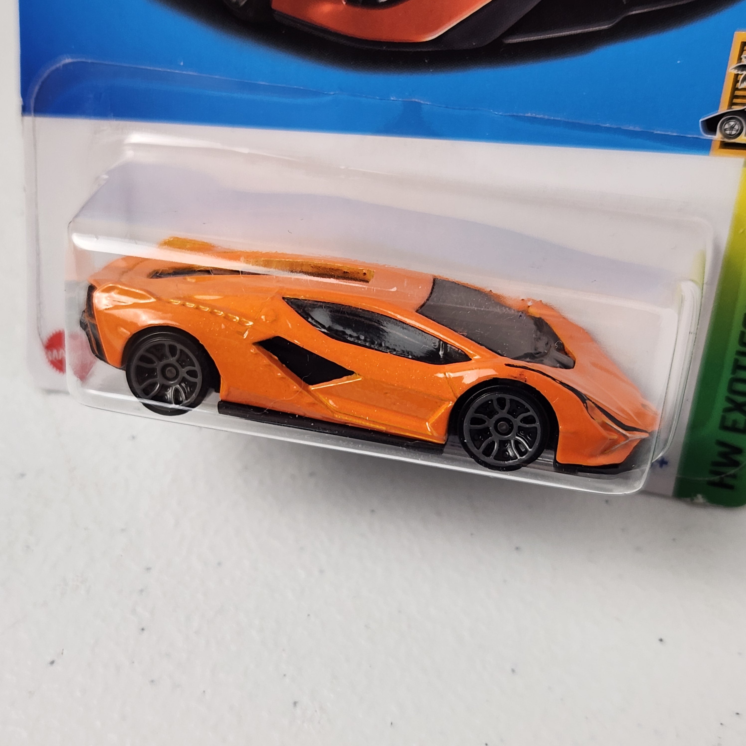 Lamborghini Sián FKP 37 European Mainline Hot Wheels