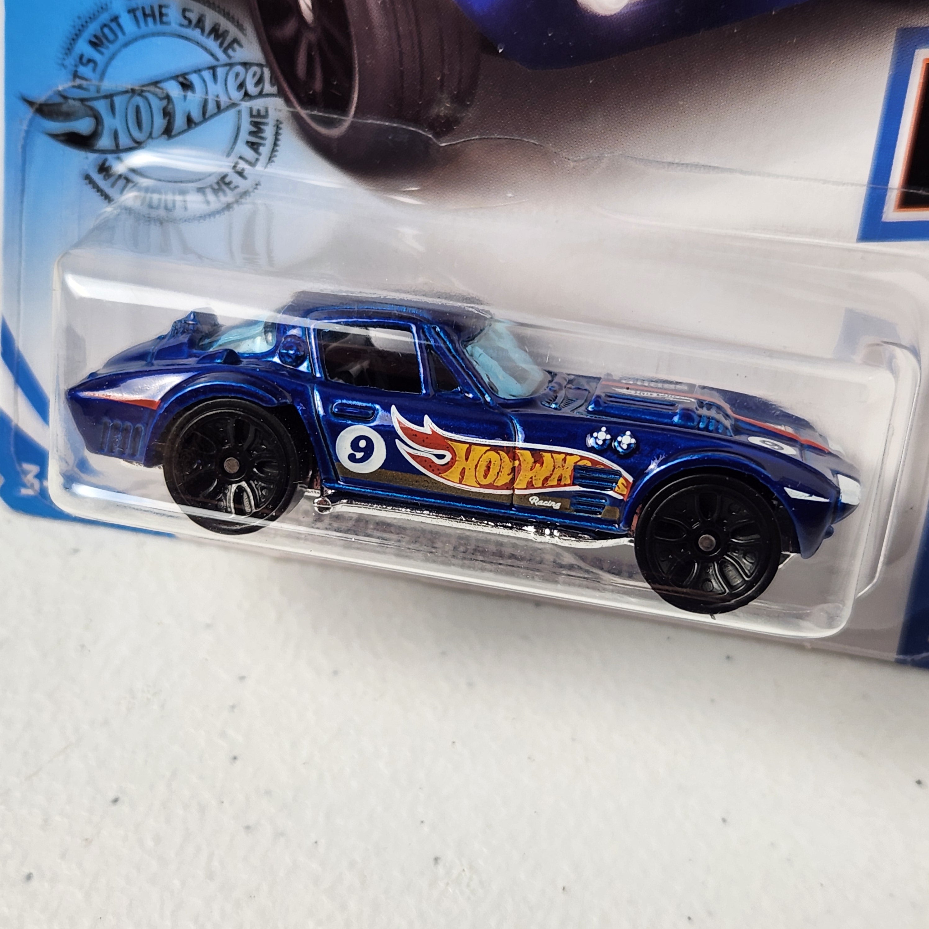 Corvette Grand Sport American Mainline Hot Wheels