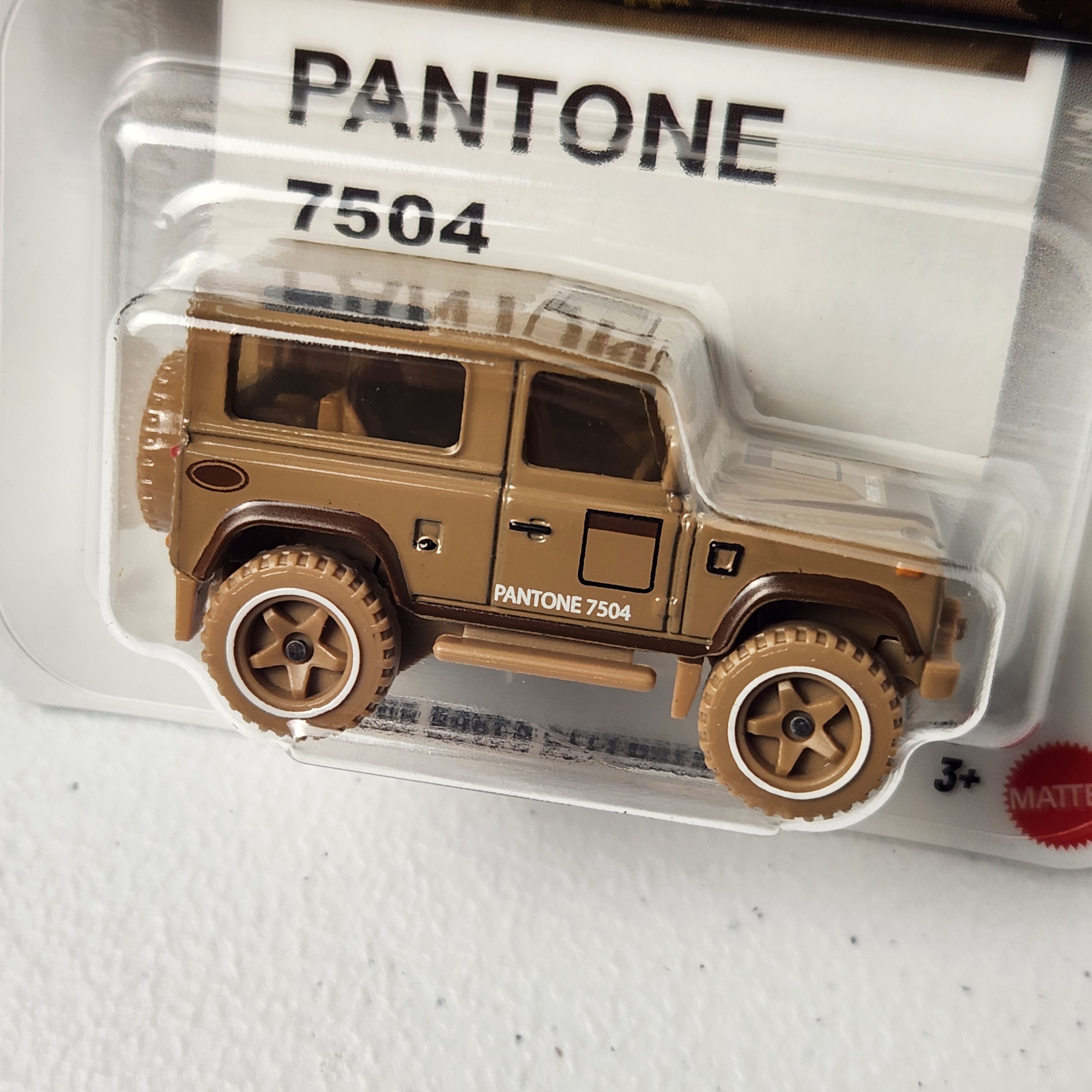 Land Rover Defender 90 5/6 European Pantone Silver Series Hot Wheels 2026